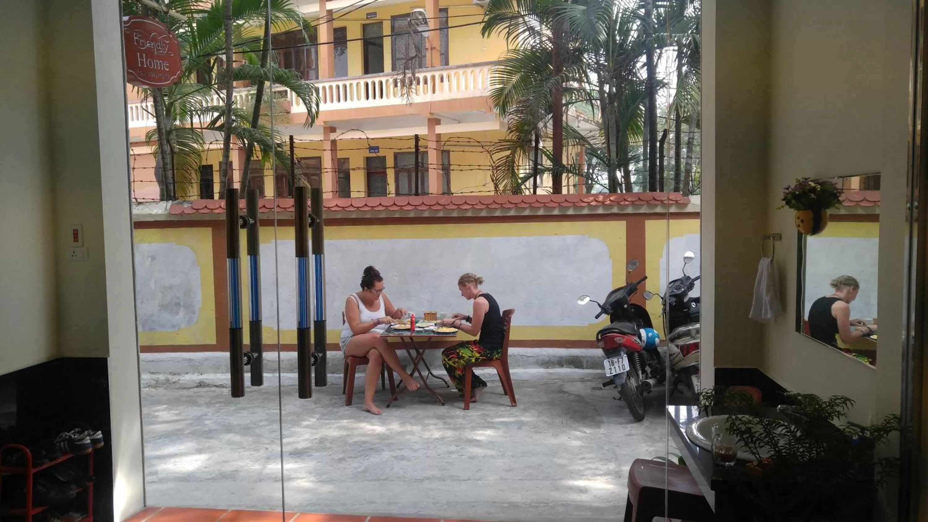 Balcony/Terrace in Friendly Home Hotel