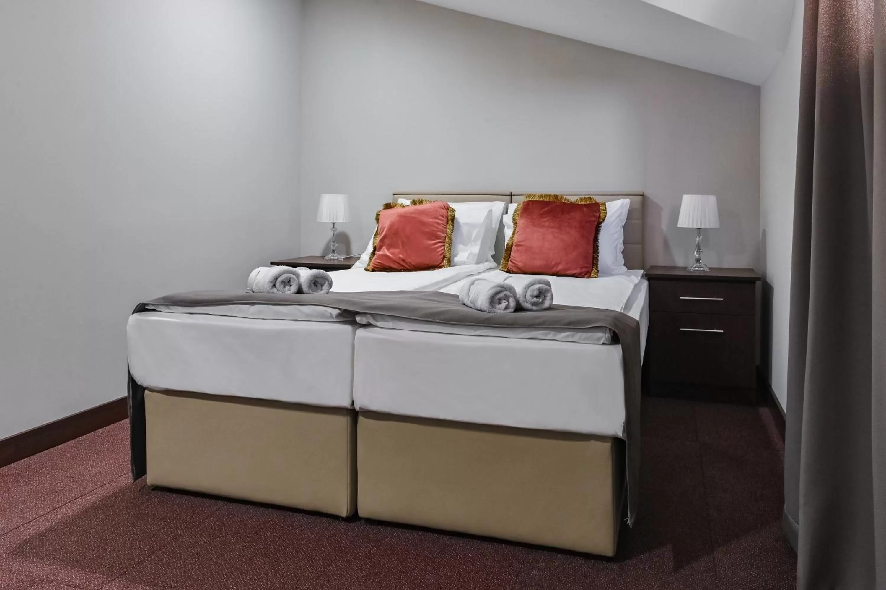 Bed in Garni Hotel Aline