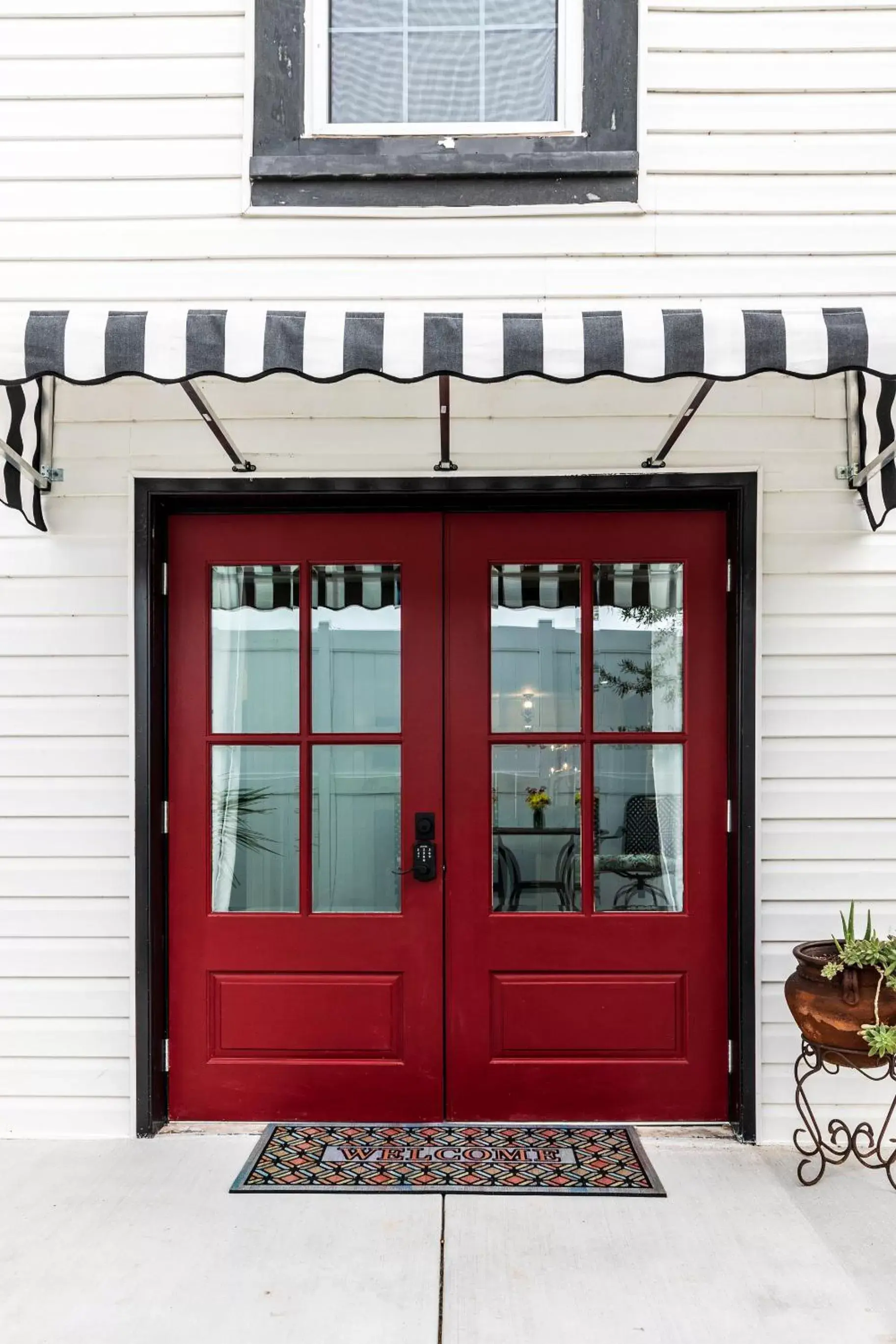 Facade/entrance in The Old Liberty Schoolhouse