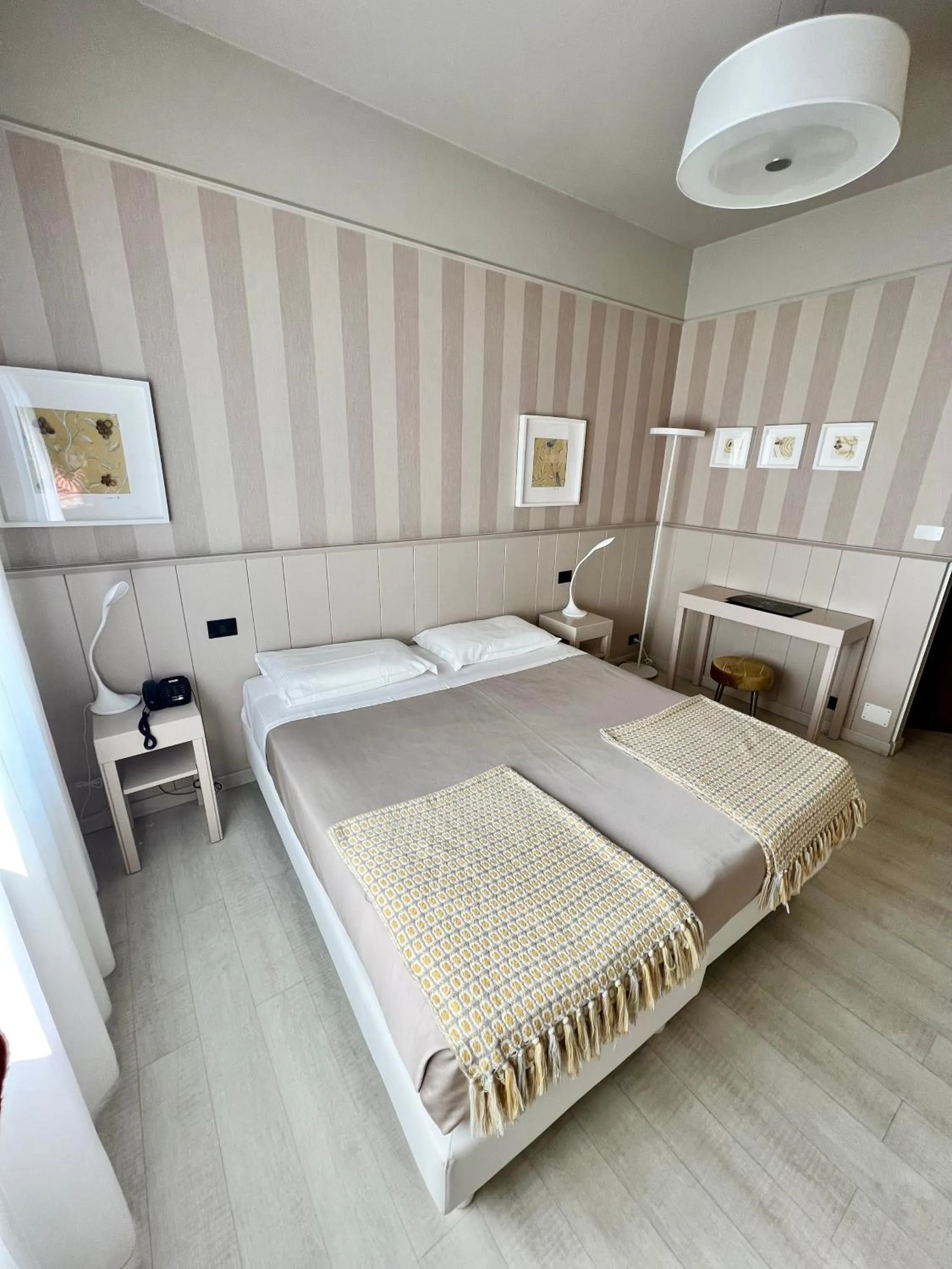 Bed in Hotel La Pace