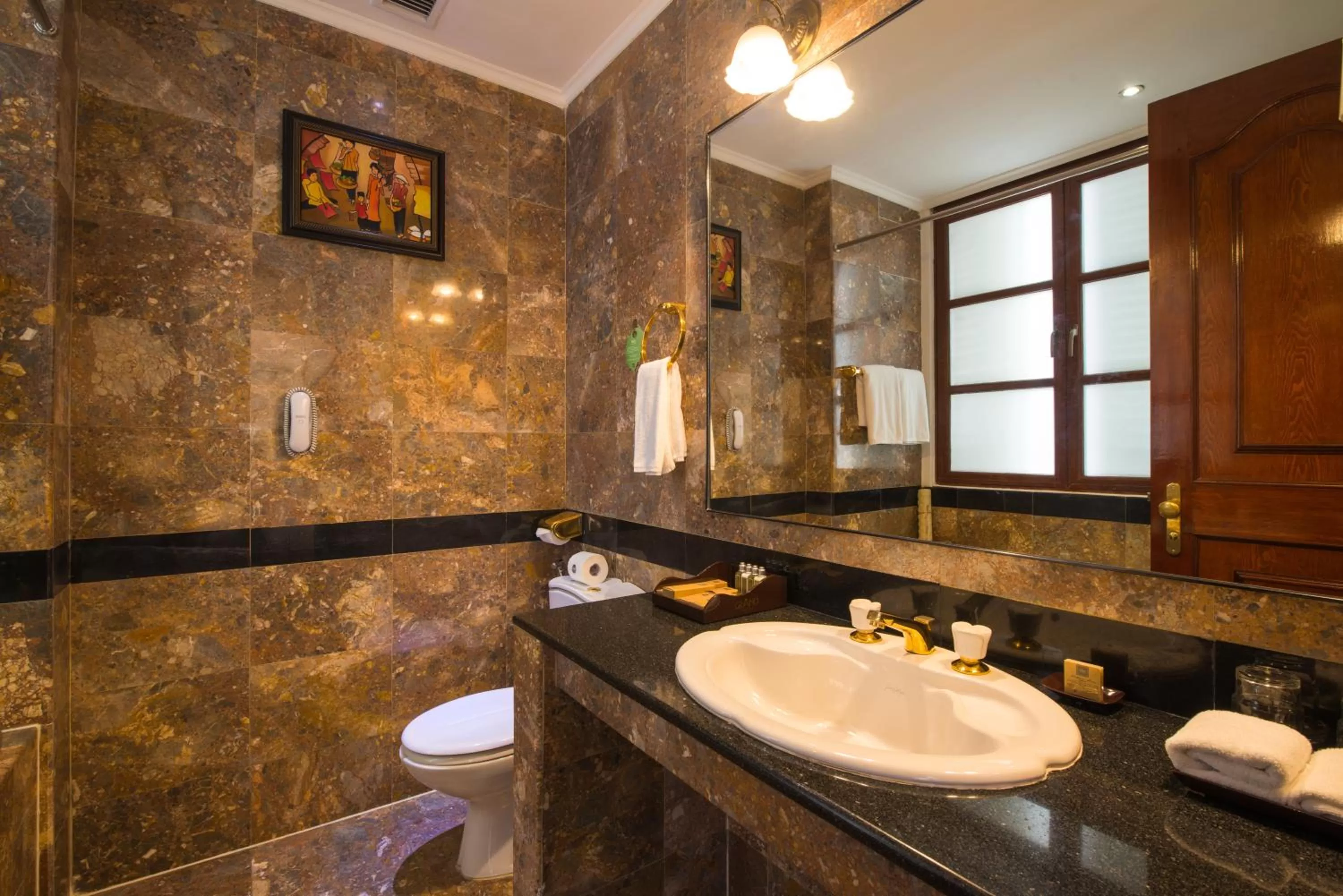 Bathroom in Hotel Grand Saigon
