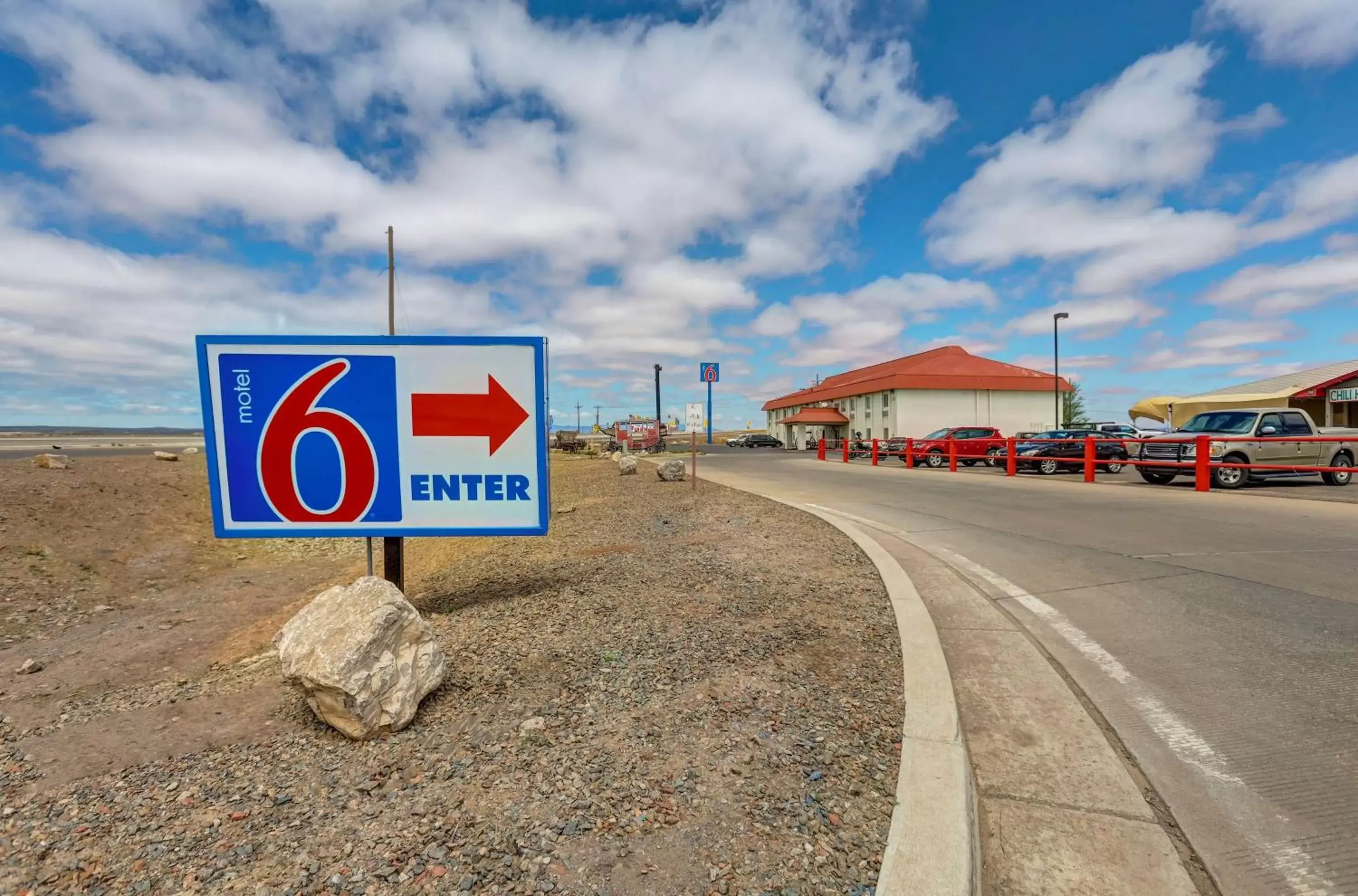 Property building in Motel 6-Moriarty, NM