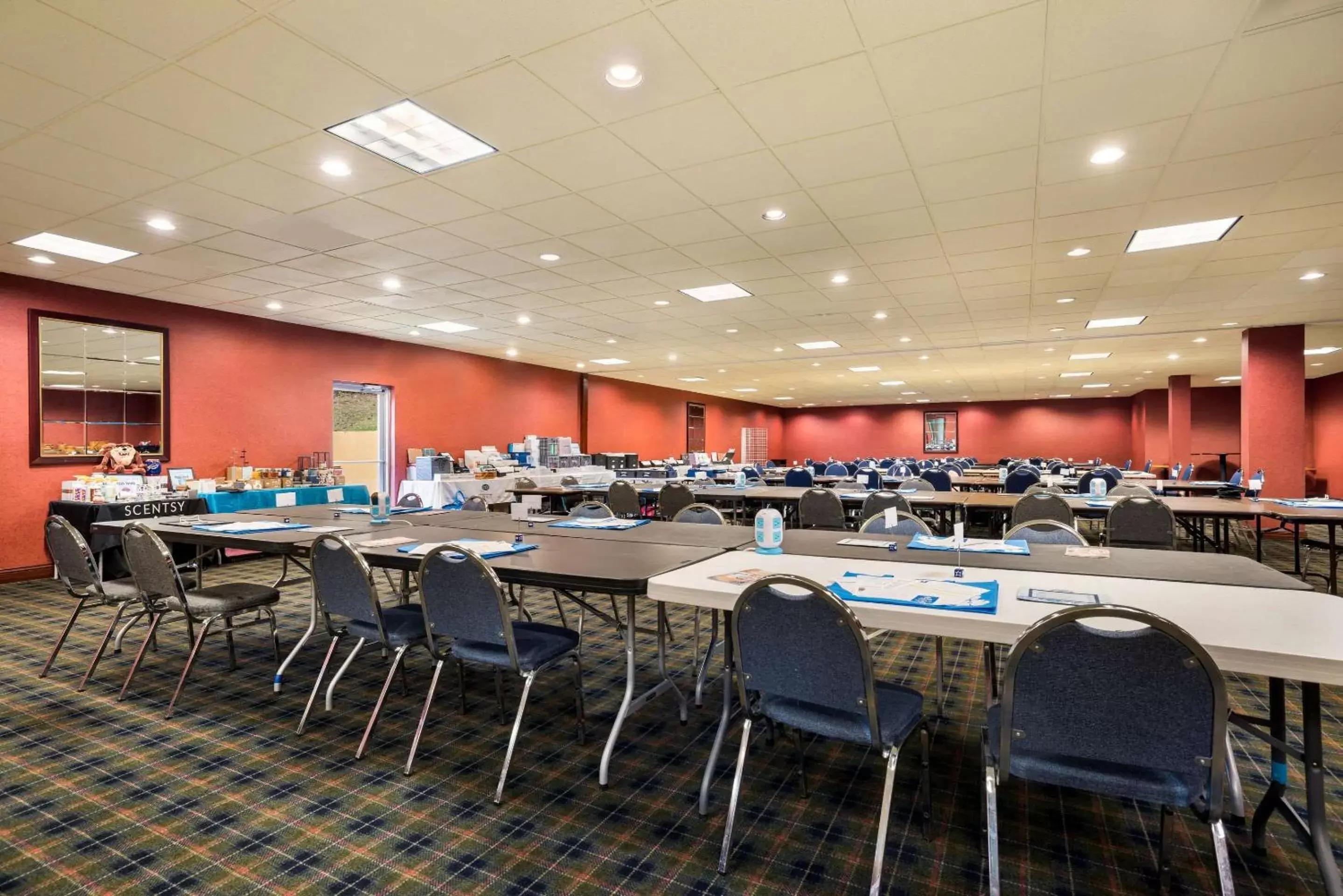 Meeting/conference room in Quality Inn and Suites Fairgrounds - Syracuse