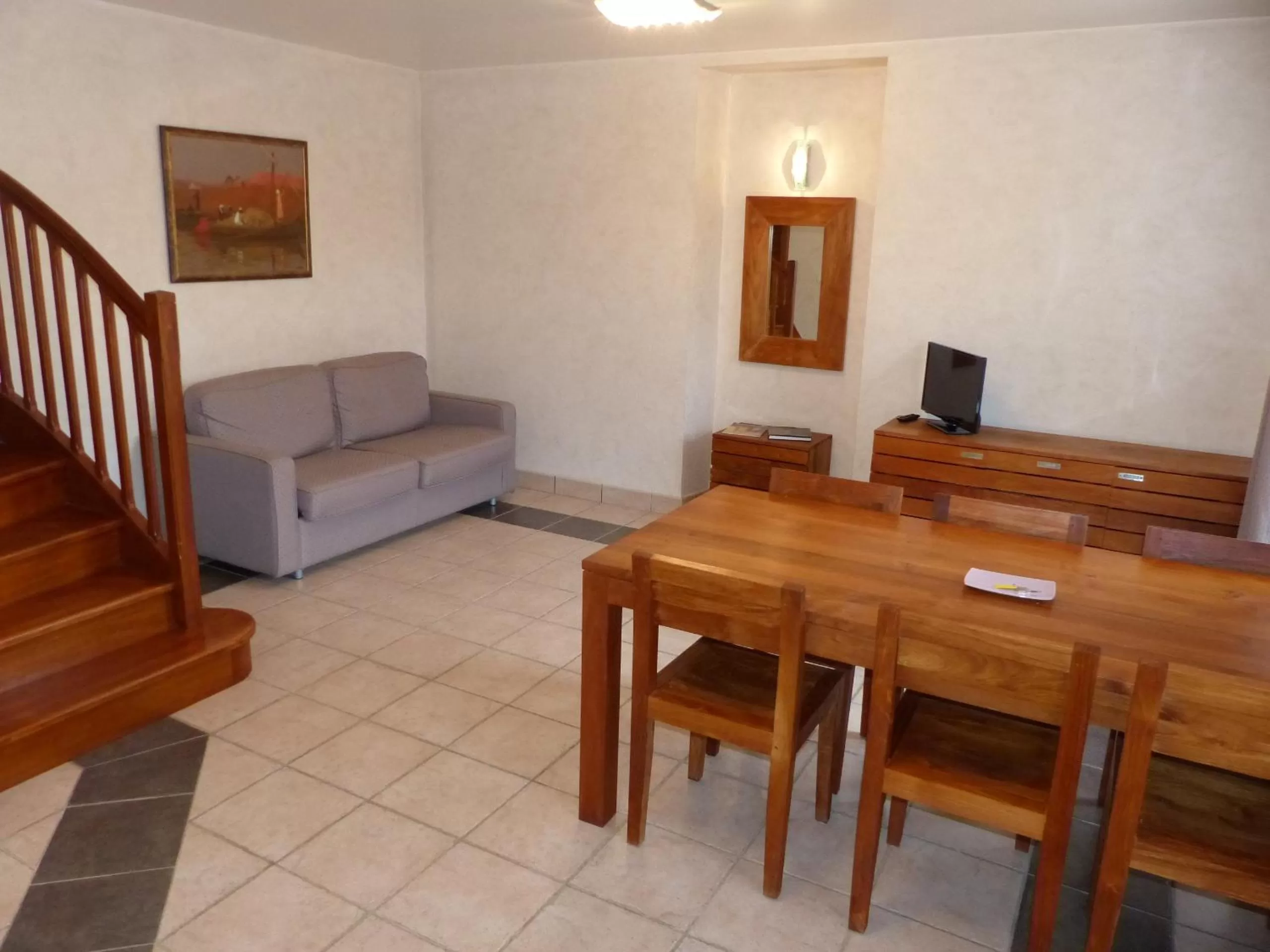 Living room, Lounge/Bar in B&B Domaine de La Corbe