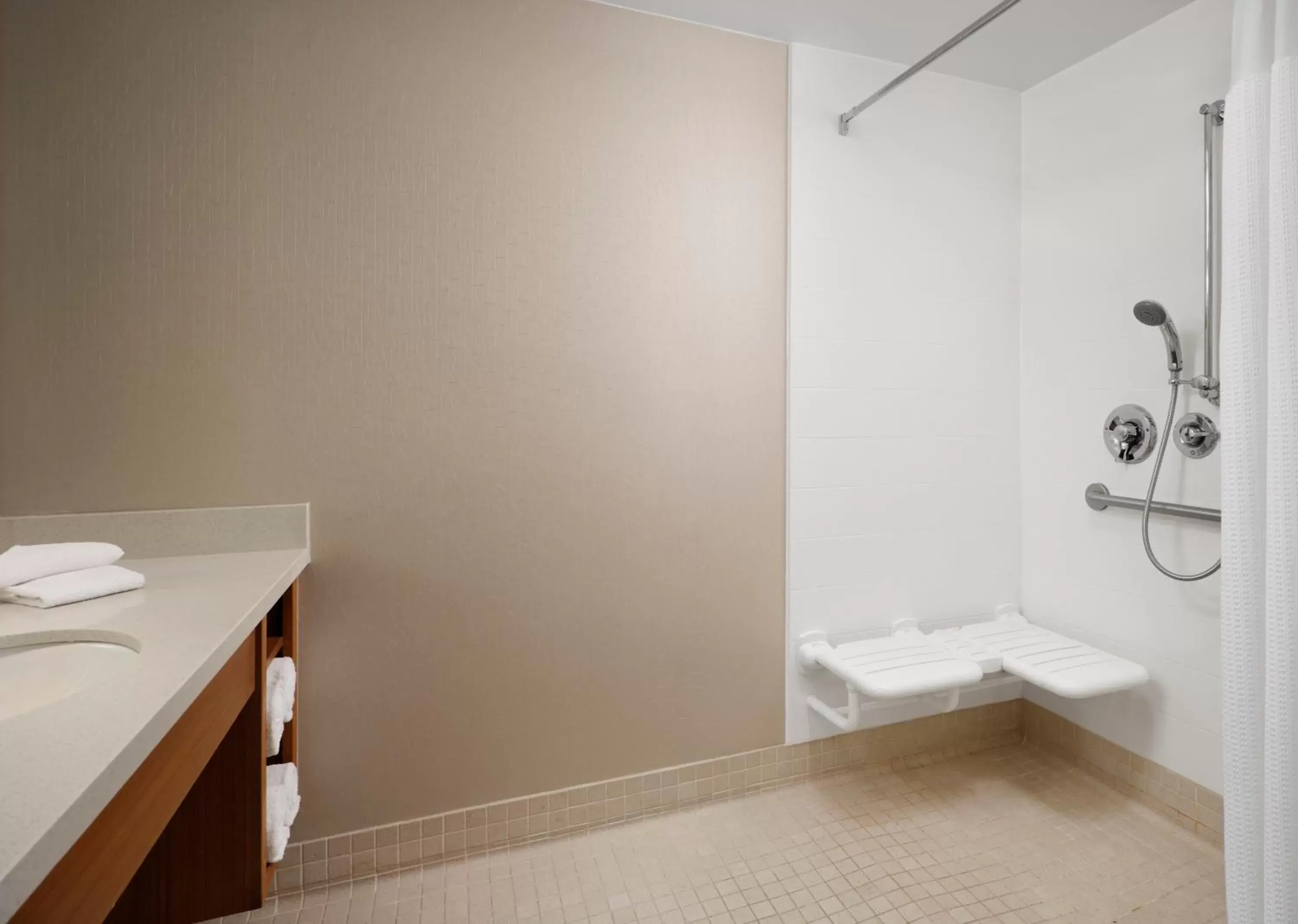 Shower, Bathroom in SpringHill Suites by Marriott Pittsburgh Mt. Lebanon