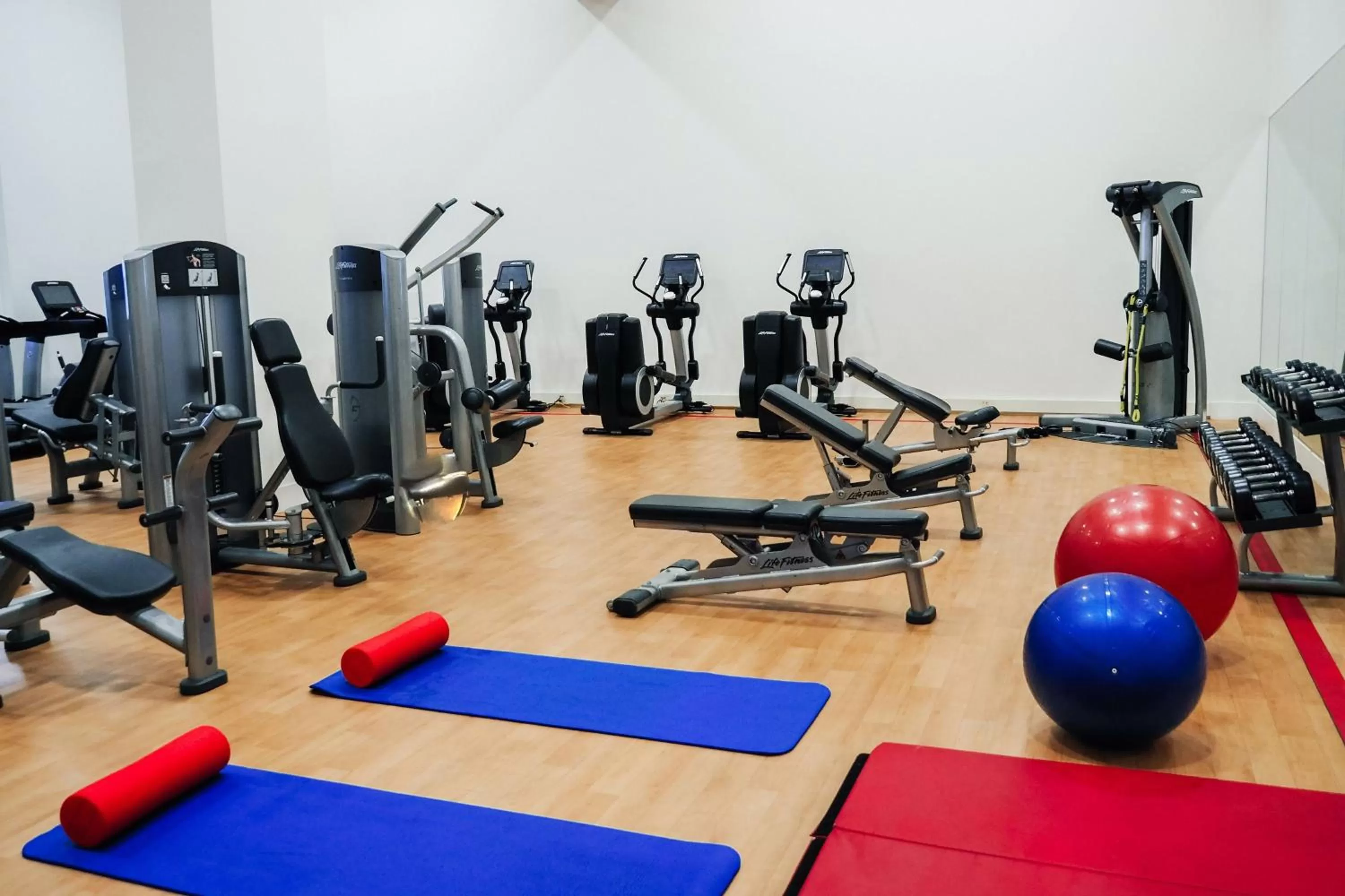 Fitness centre/facilities in Sheraton Charlotte Hotel