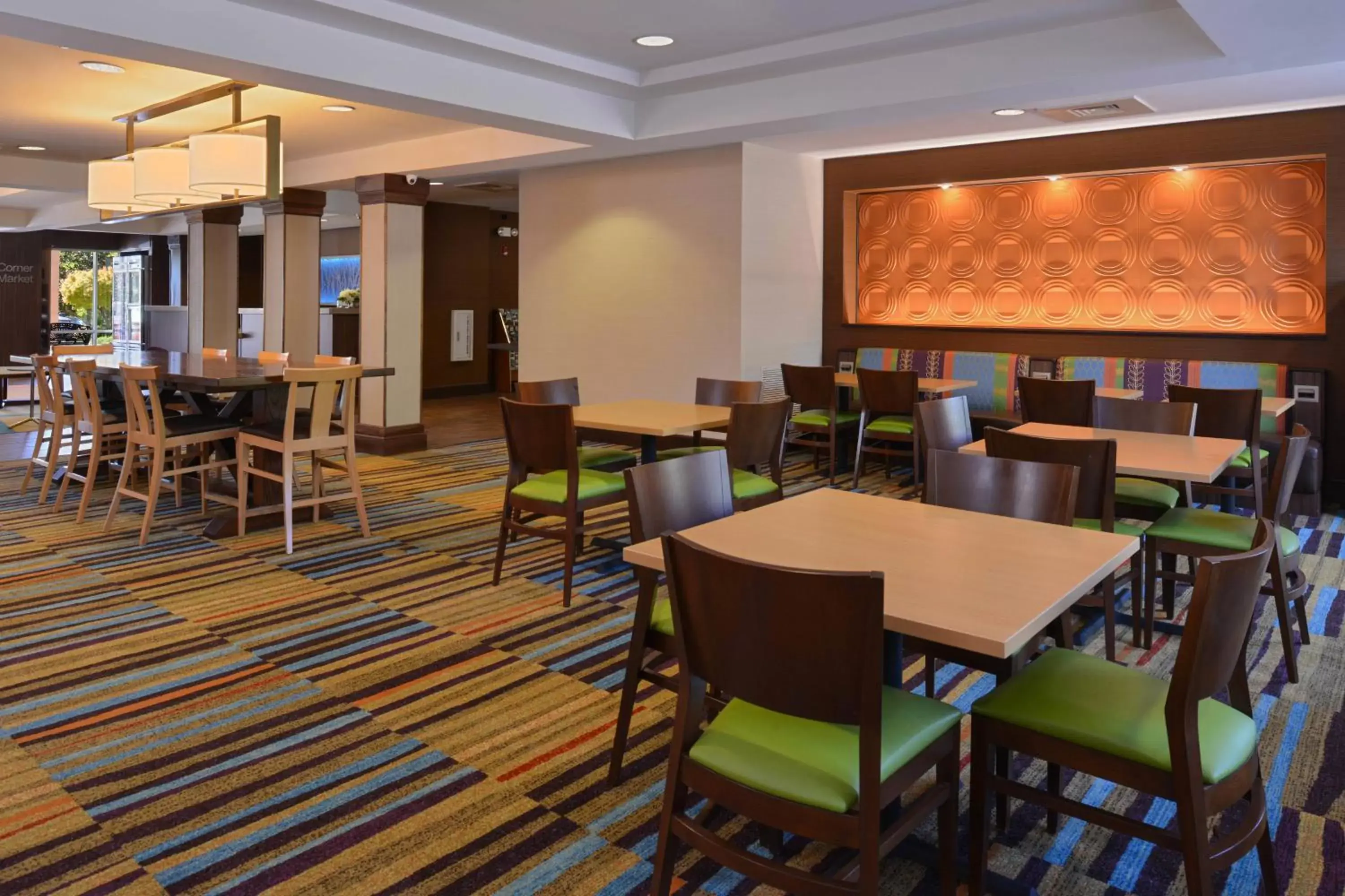 Breakfast, Restaurant/Places to Eat in Fairfield Inn & Suites by Marriott Anderson Clemson