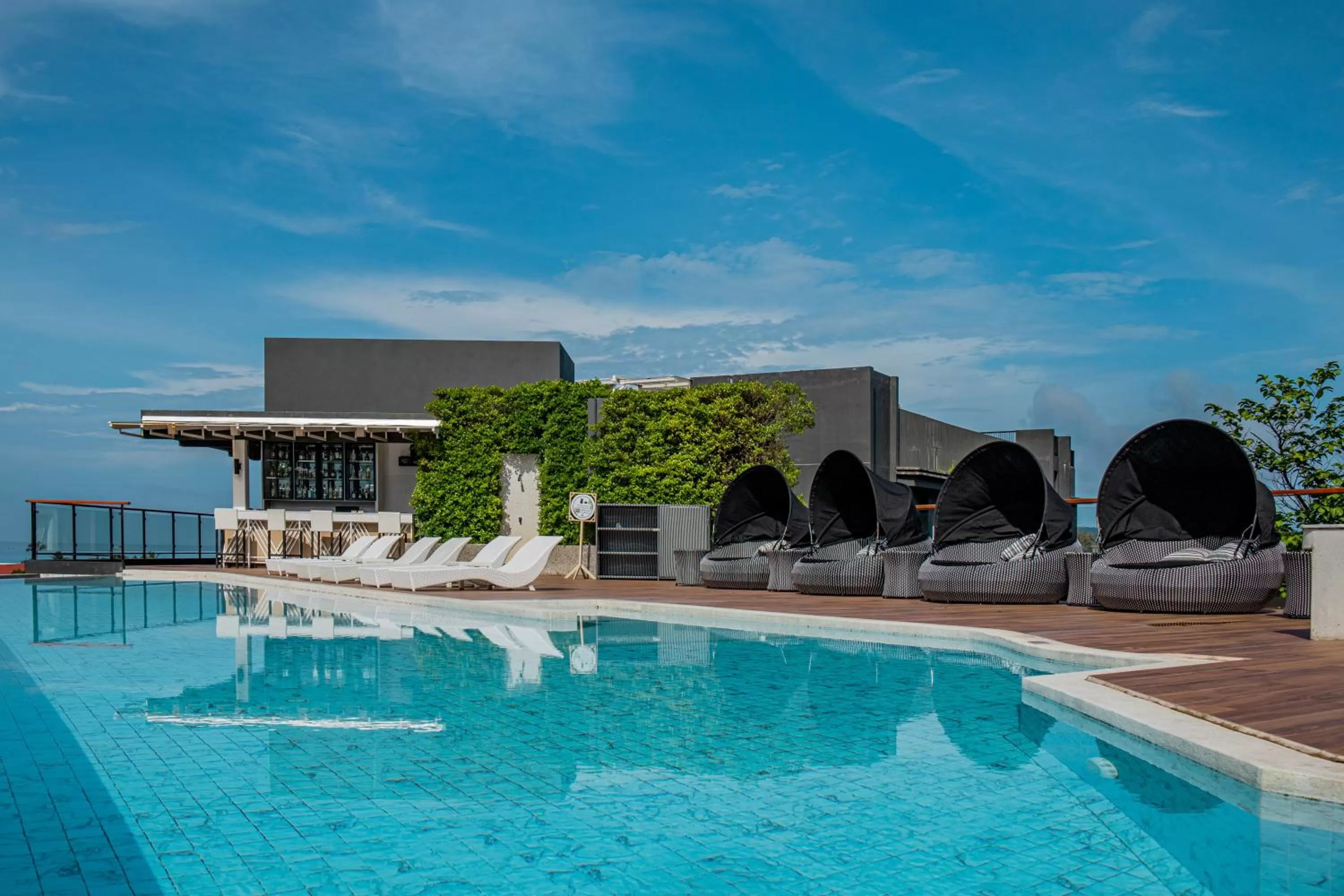 Restaurant/places to eat in Panan Krabi Resort