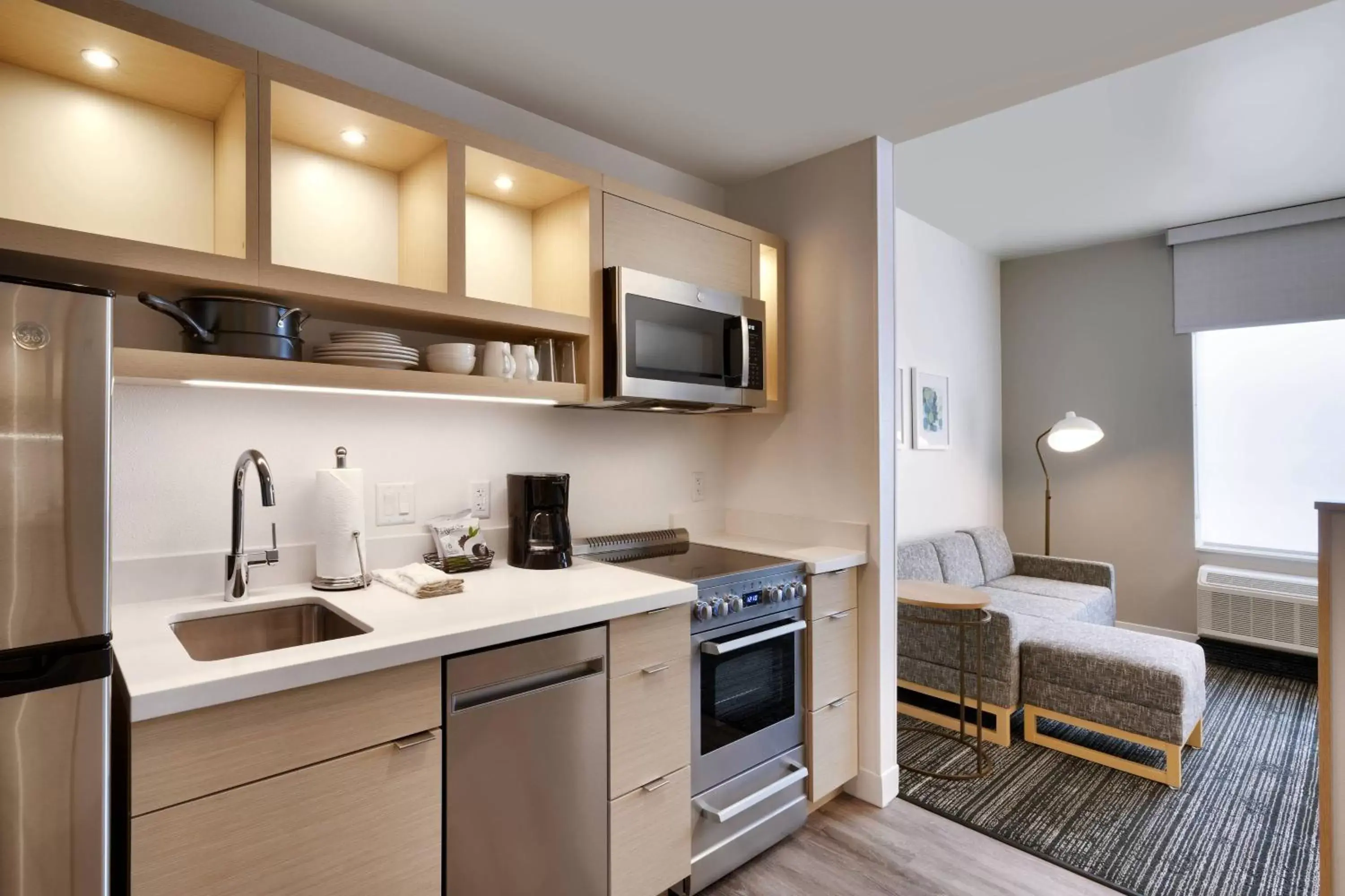 Bedroom, Kitchen/Kitchenette in TownePlace Suites Salt Lake City Murray