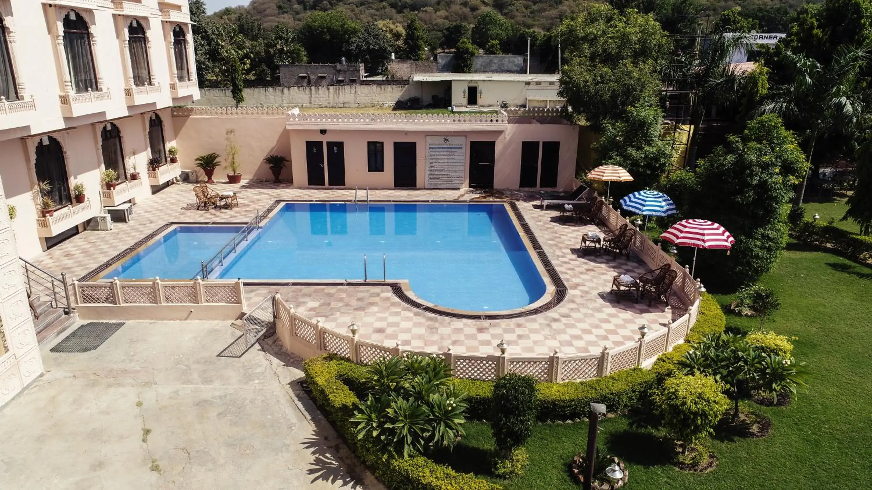 Swimming pool, Pool View in Ranthambhore National Resort