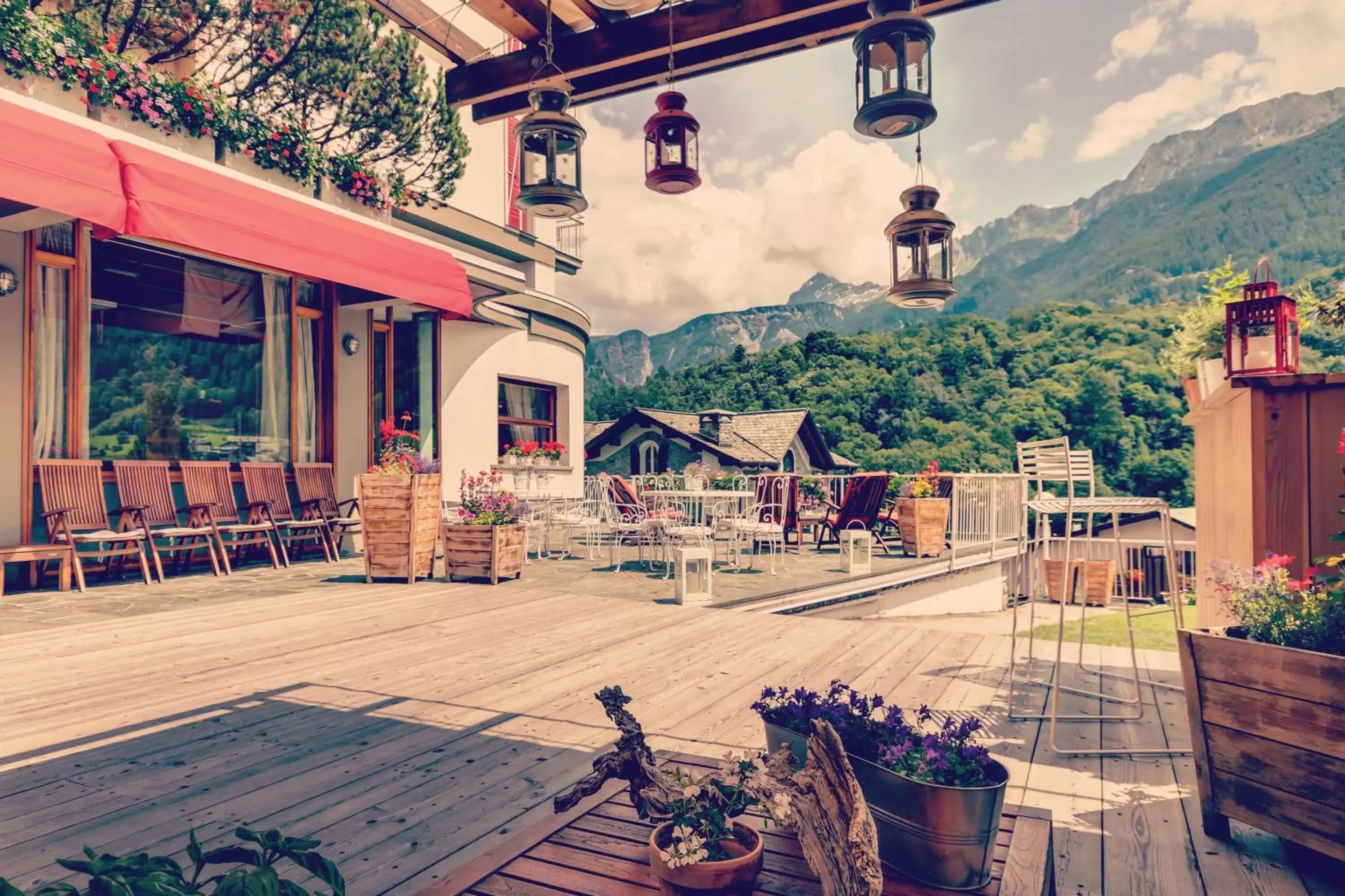 Facade/entrance in Hotel Tremoggia Facade/entrance in Hotel Tremoggia