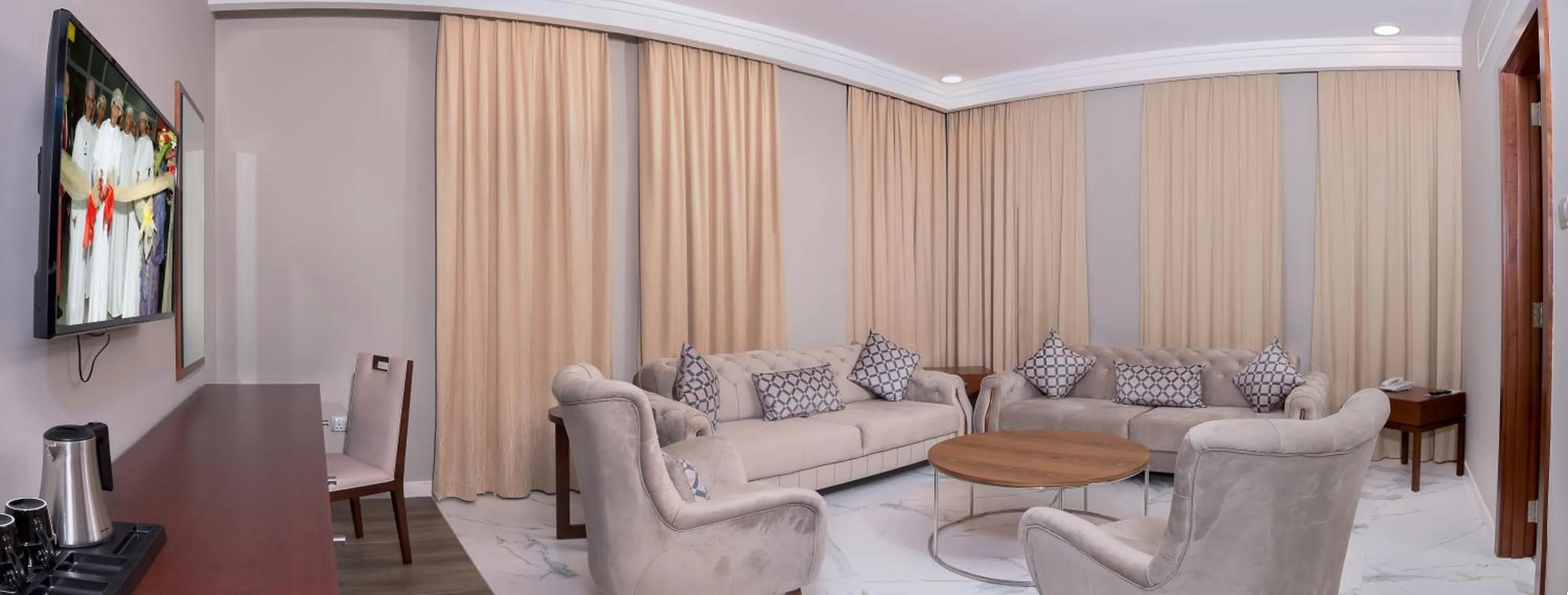 Living room in Muscat Gate Hotel