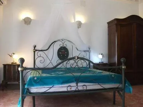 Bed in B&B Vittoria Colonna