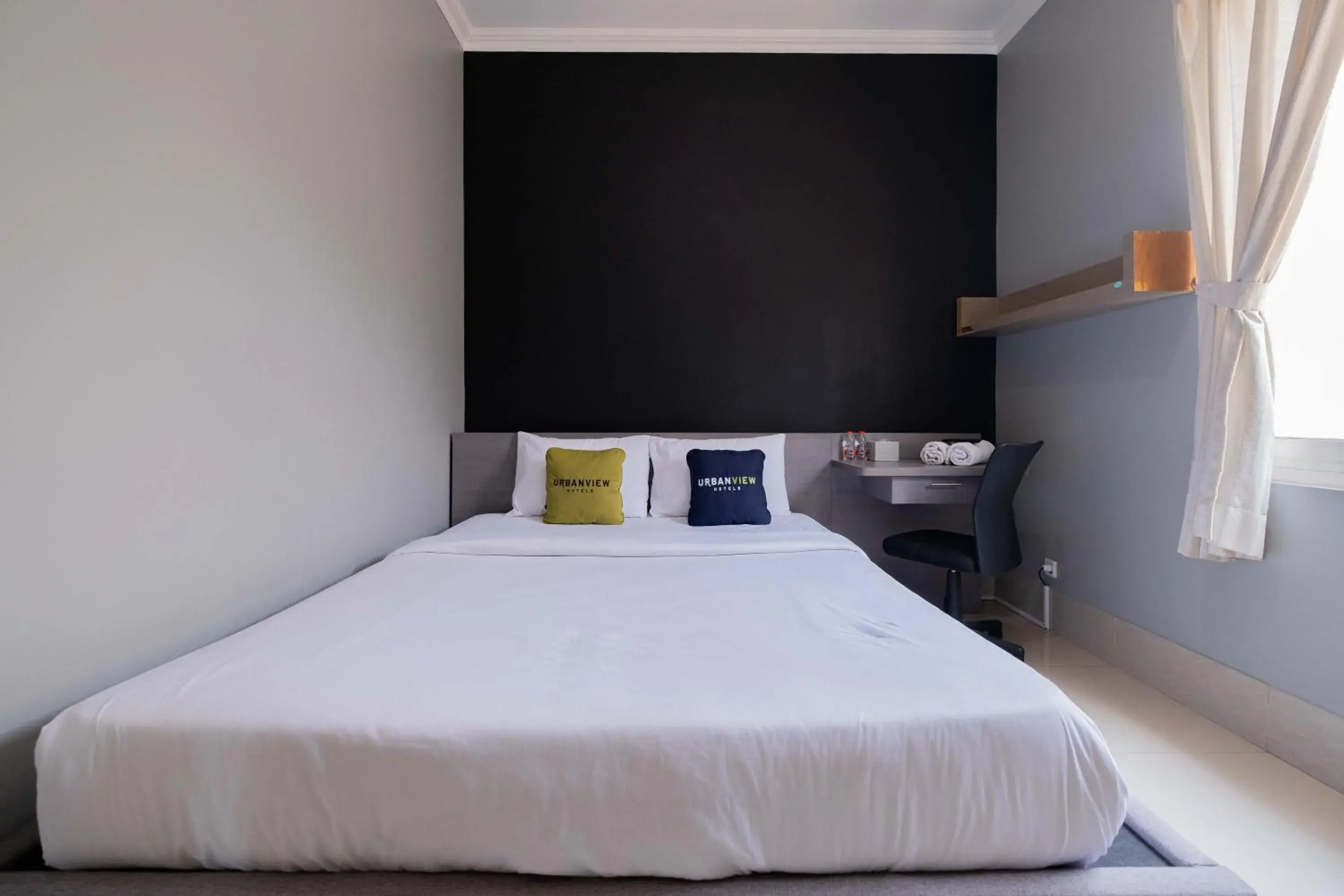 Urbanview Hotel Stariez Karawaci Tangerang by RedDoorz Urbanview Hotel Stariez Karawaci Tangerang by RedDoorz