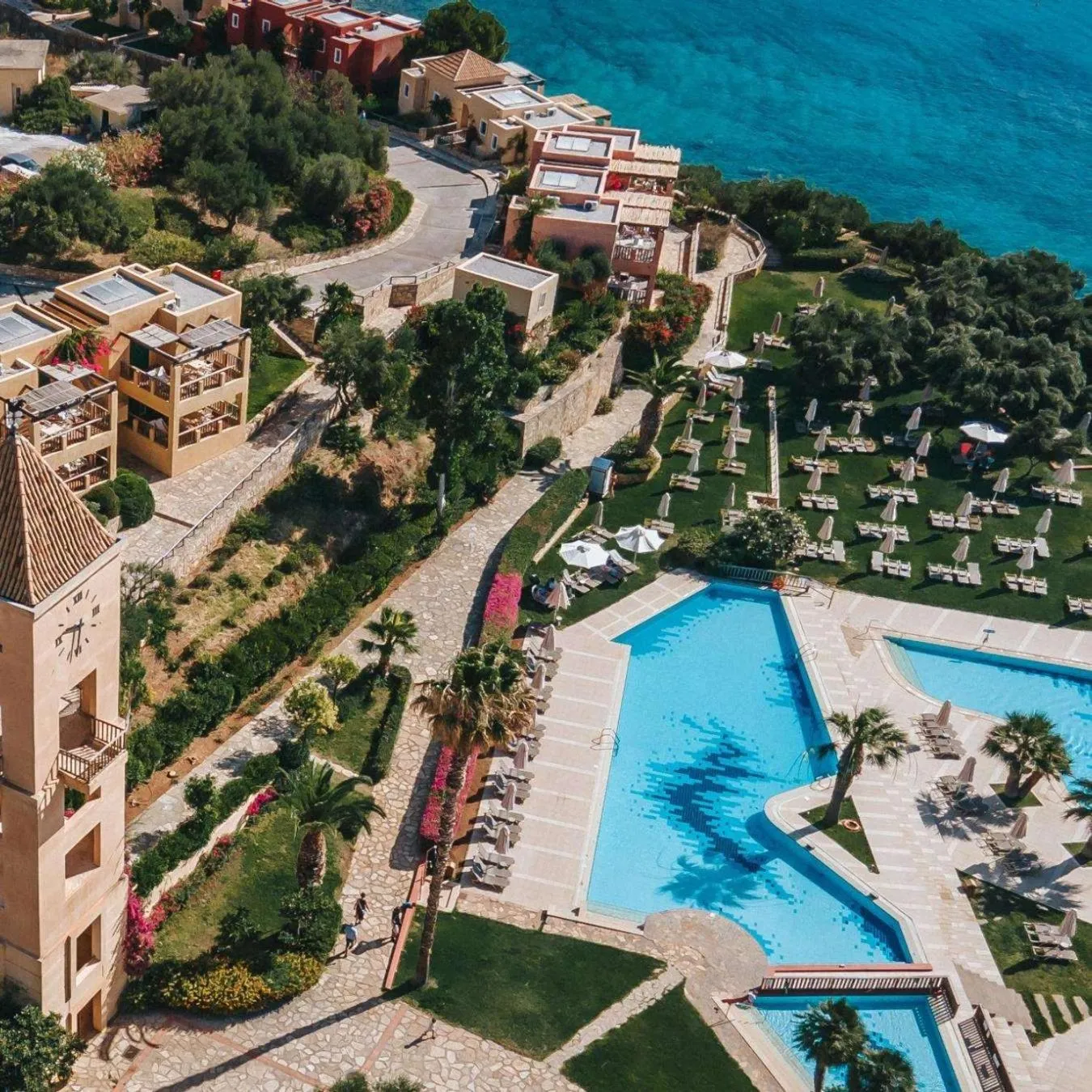 Swimming pool in Candia Park Village