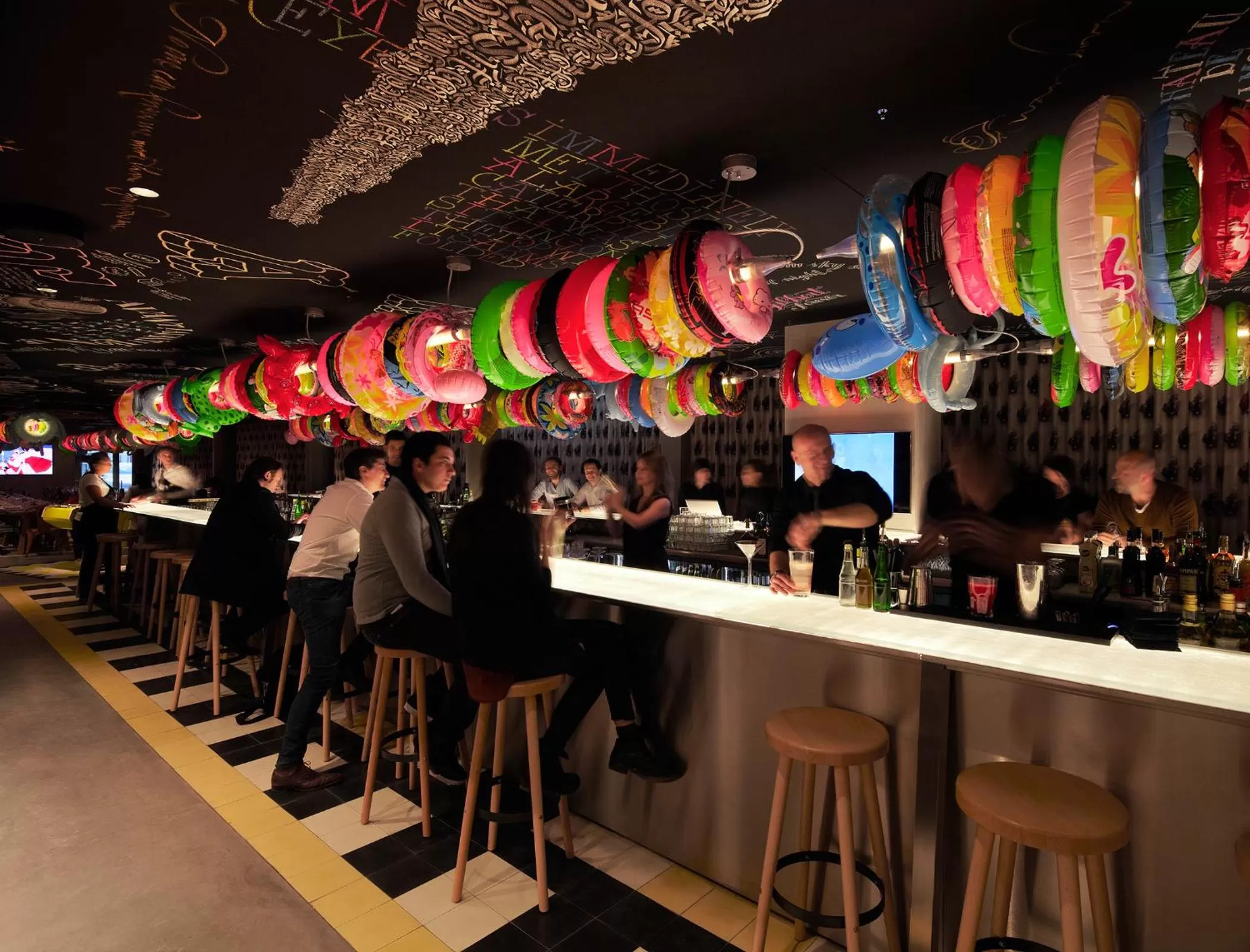 Restaurant/places to eat in Mama Shelter Lyon