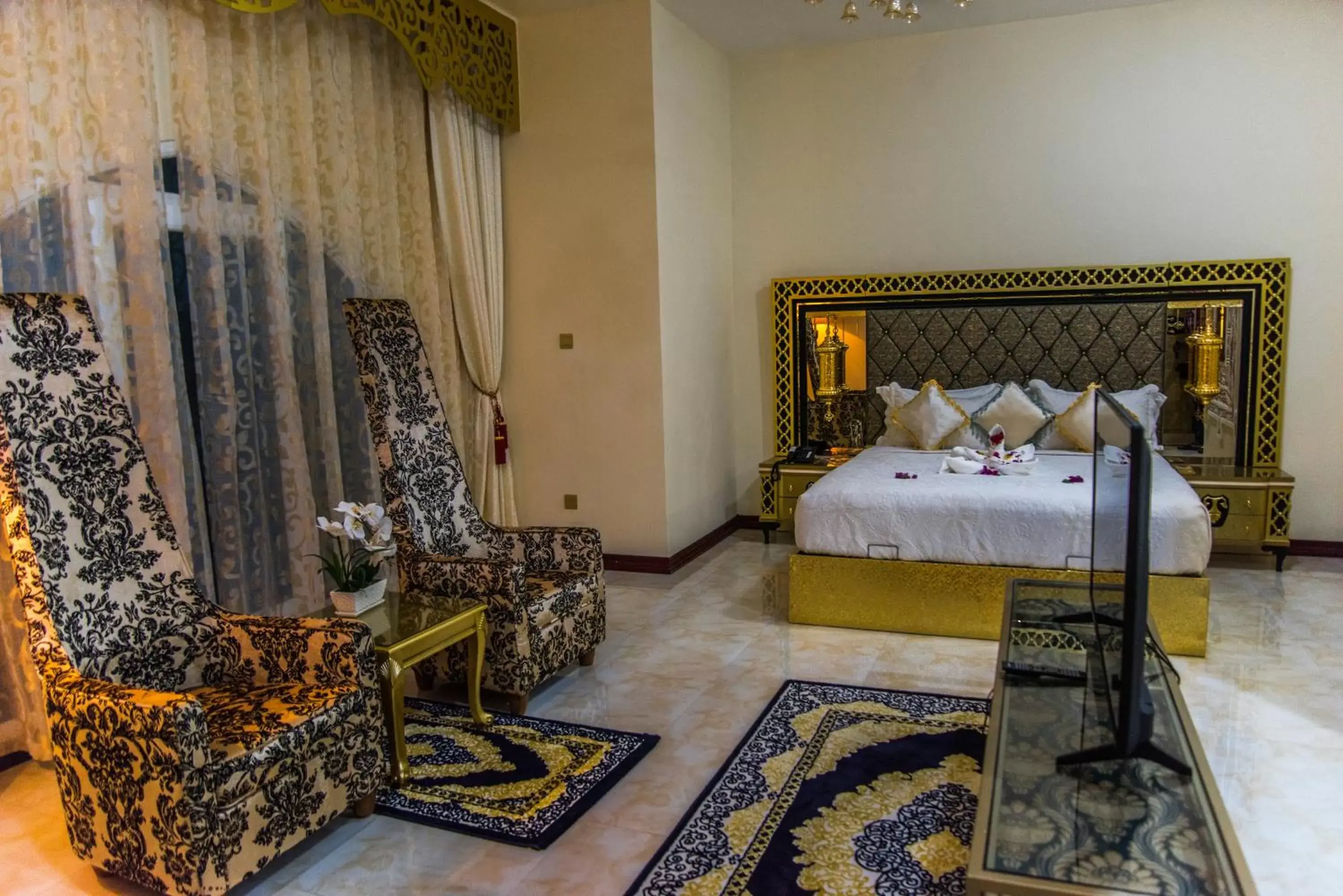 Presidential Suite in Madinat Al Bahr Business & Spa Hotel Presidential Suite in Madinat Al Bahr Business & Spa Hotel