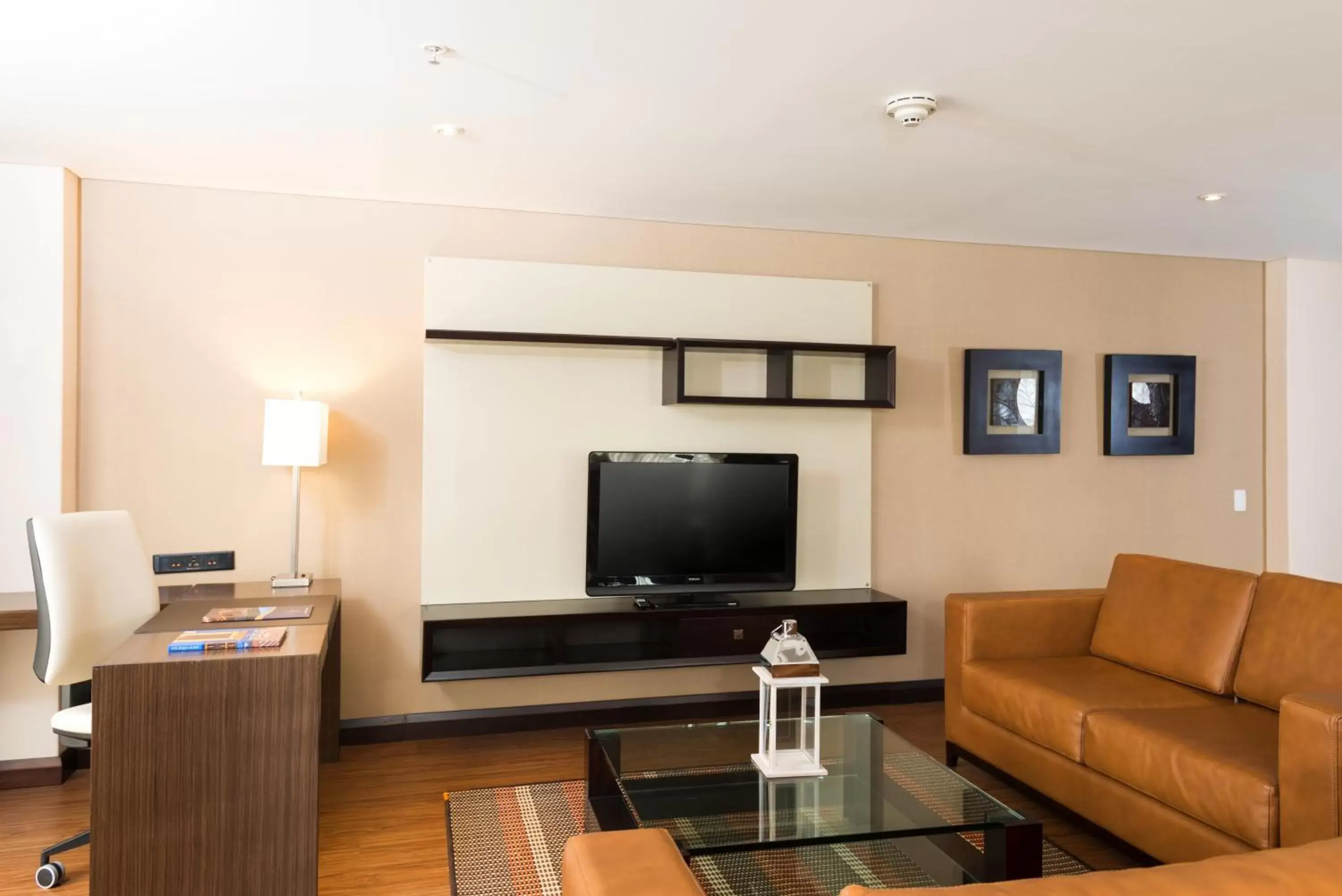 Living room, TV/Entertainment Center in Casa Dann Carlton Hotel & SPA