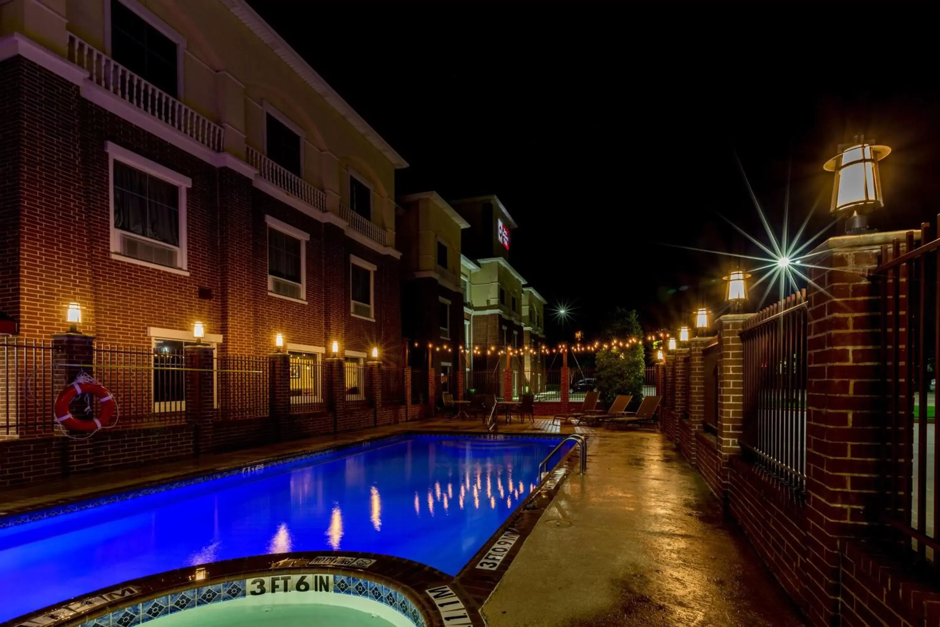 Night, Swimming Pool in Best Western Plus Duncanville/Dallas