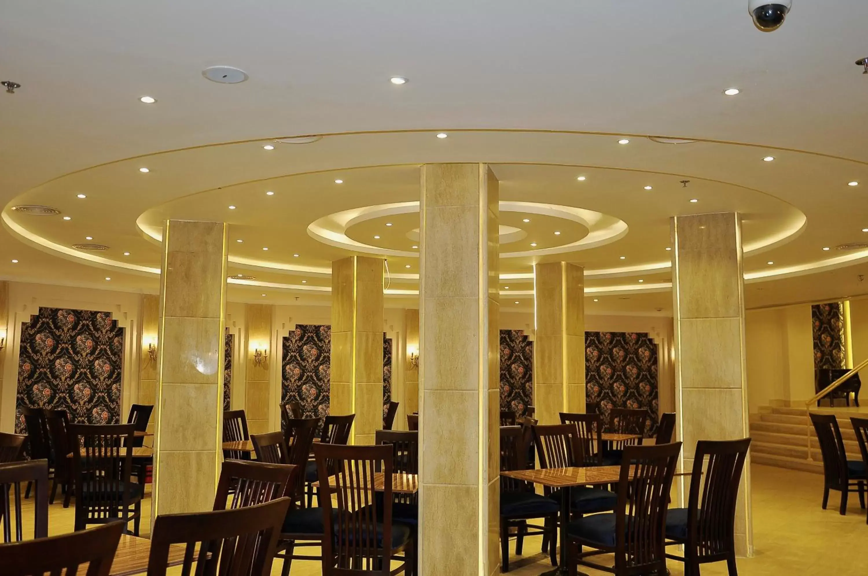 Restaurant/places to eat in Cleopatra Hotel Restaurant/places to eat in Cleopatra Hotel