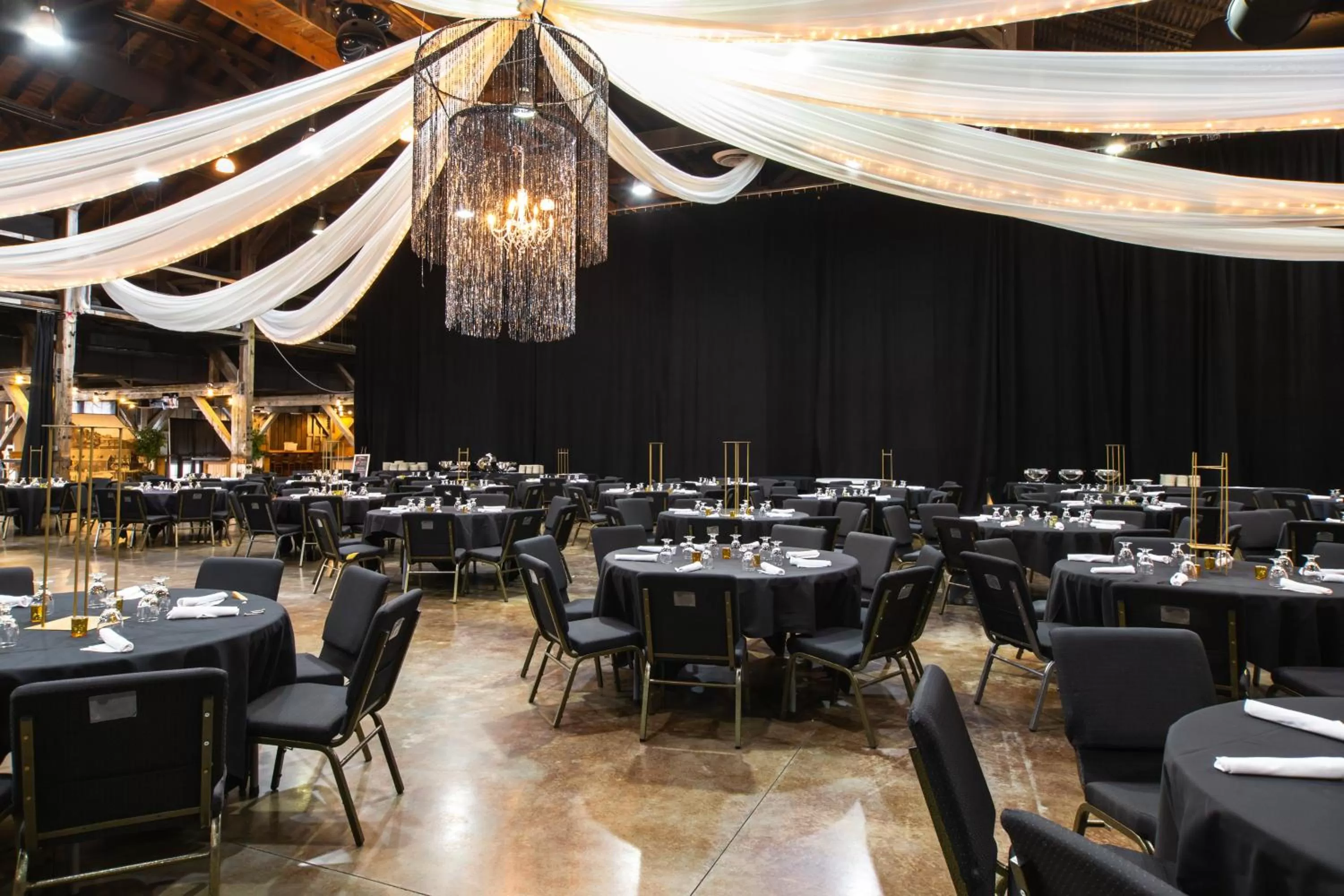 Meeting/conference room in Holiday Inn Resort Deadwood Mountain Grand by IHG