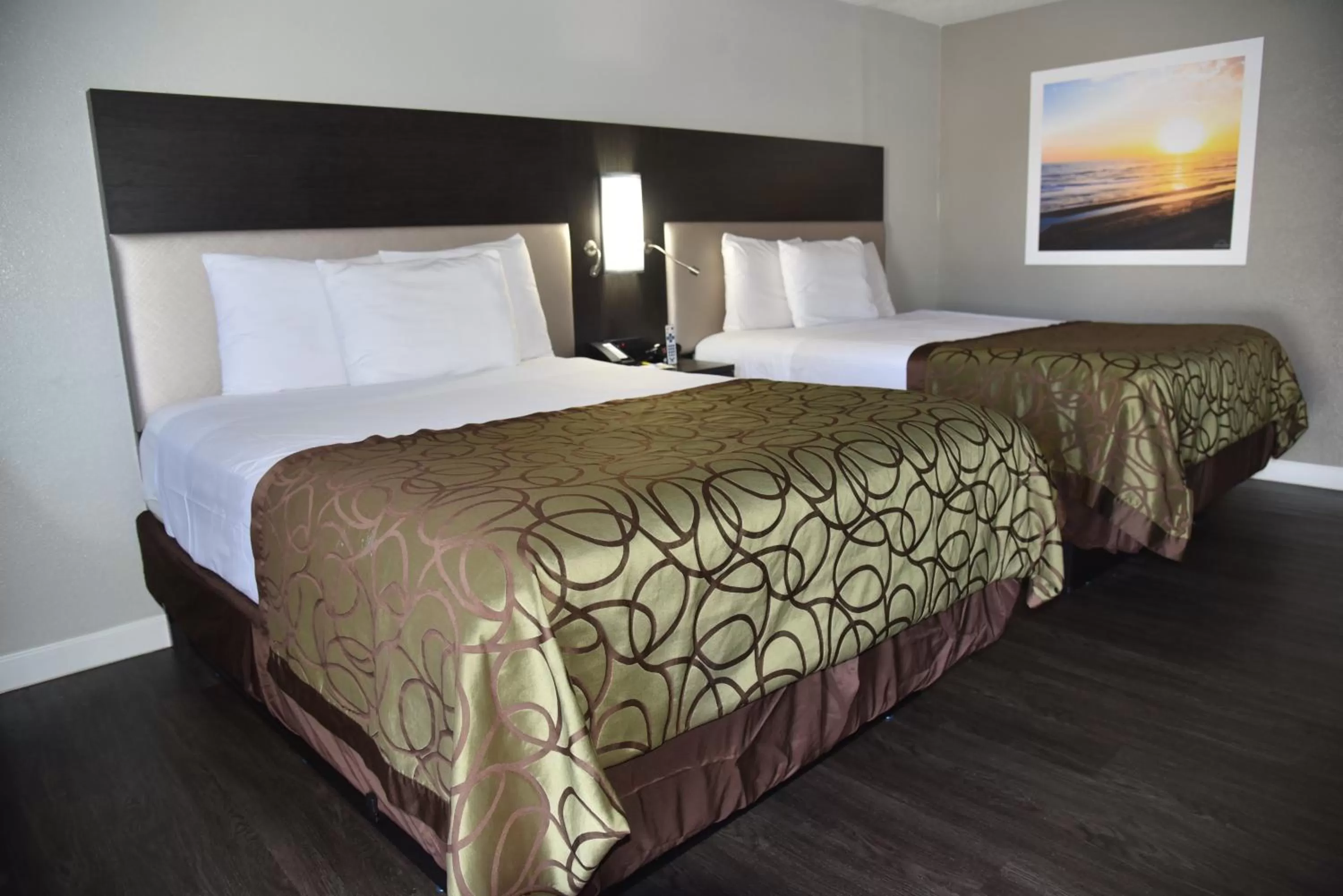 Bed in Days Inn by Wyndham Goose Creek