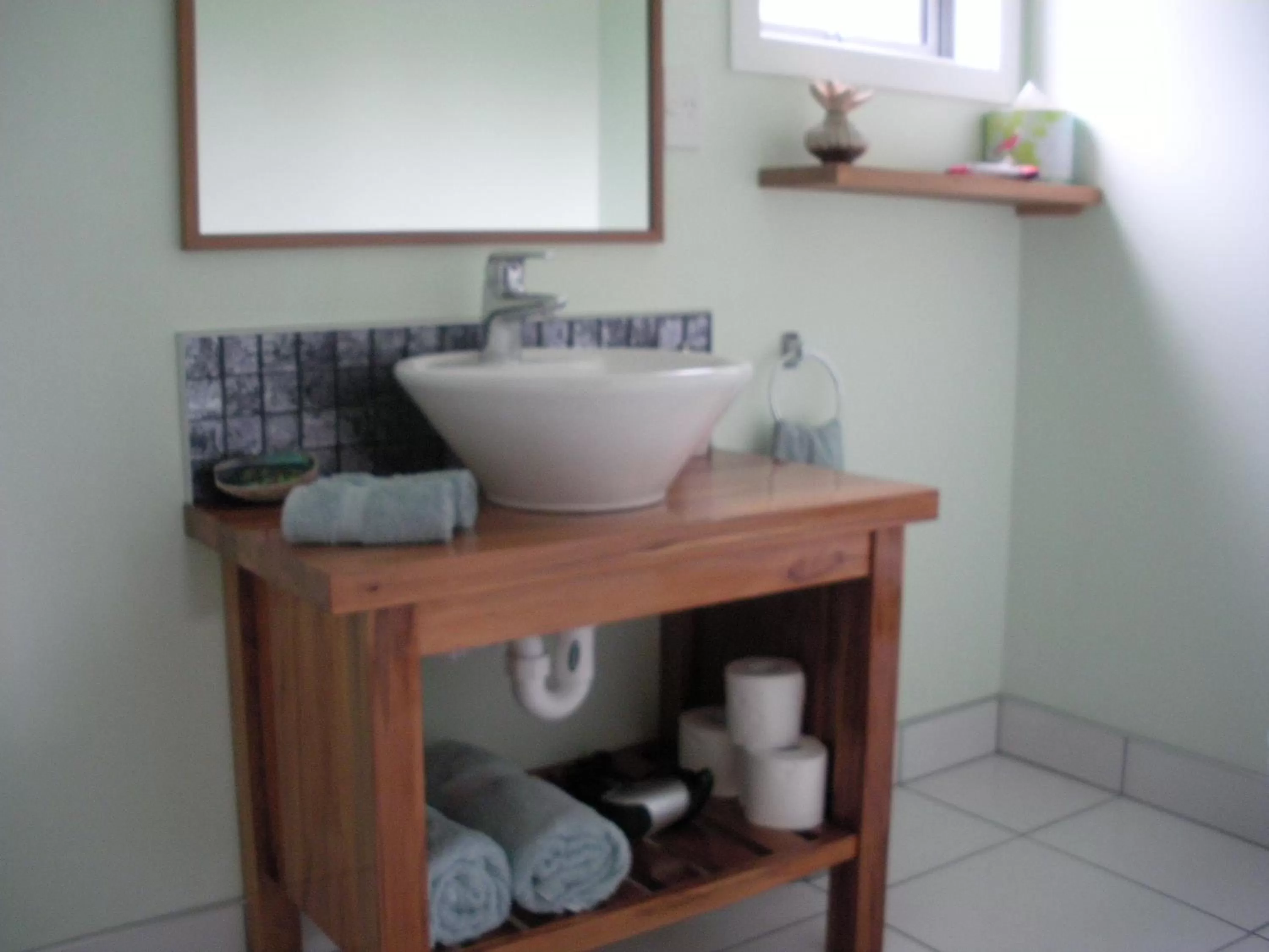 Toilet in Mahinapua Retreat B&B