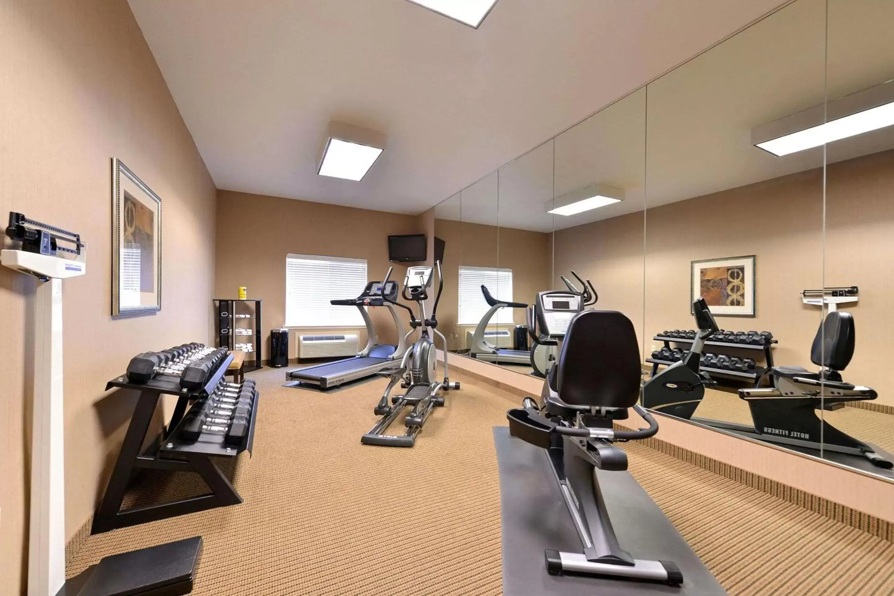 Fitness centre/facilities, Fitness Center/Facilities in Comfort Inn & Suites Mexia