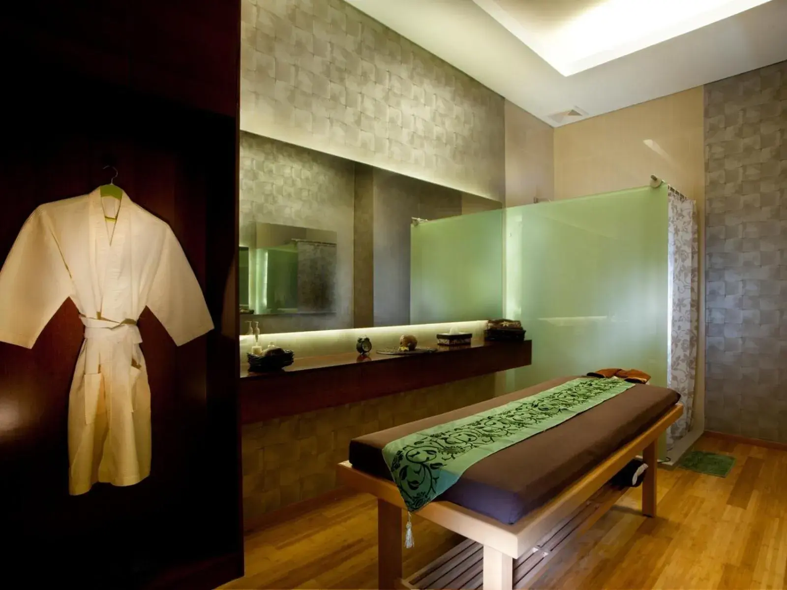 Spa and wellness centre/facilities in JS Luwansa Hotel & Convention Center Spa and wellness centre/facilities in JS Luwansa Hotel & Convention Center