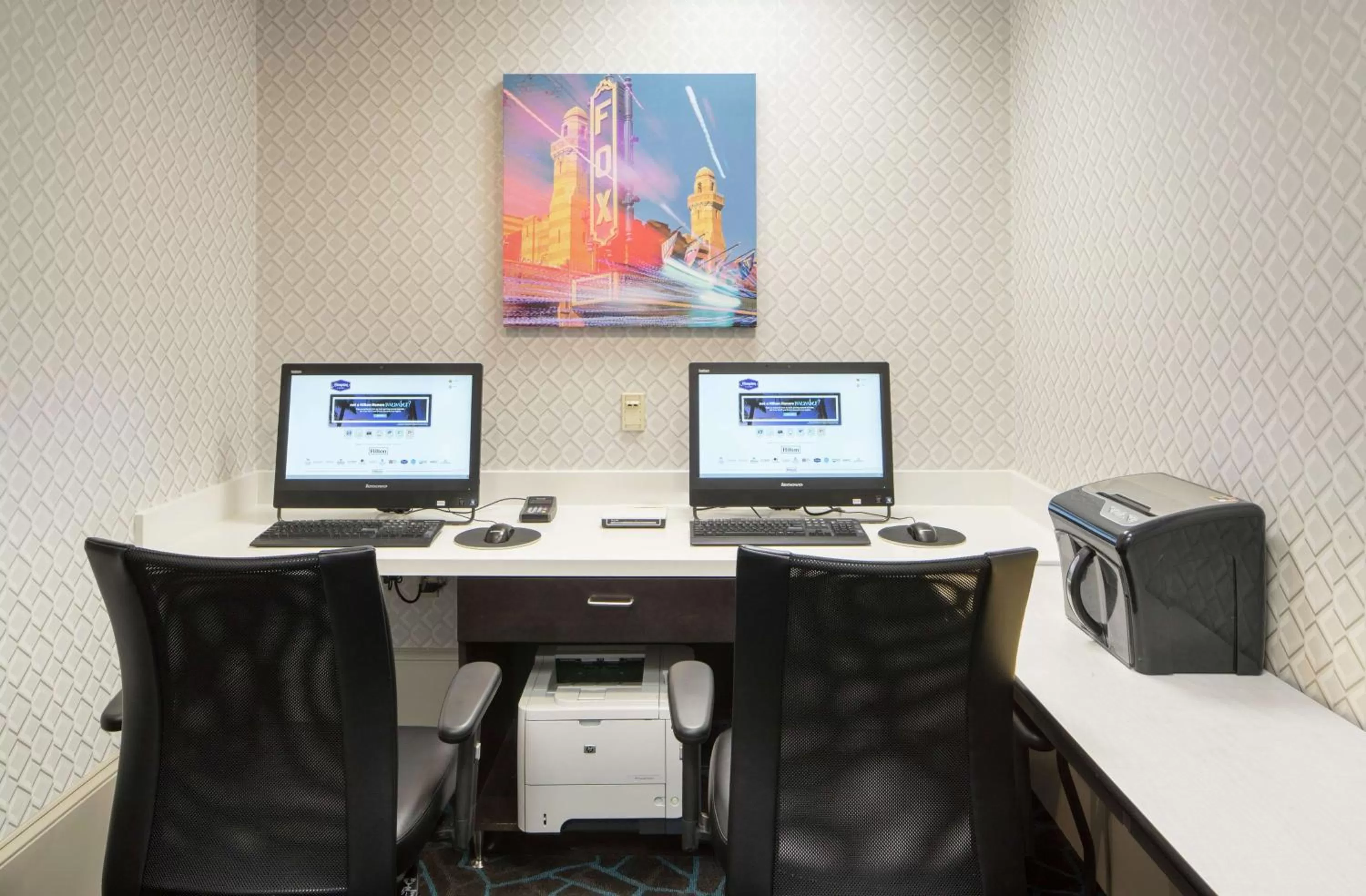 Business facilities in Hampton Inn & Suites Atlanta-Downtown