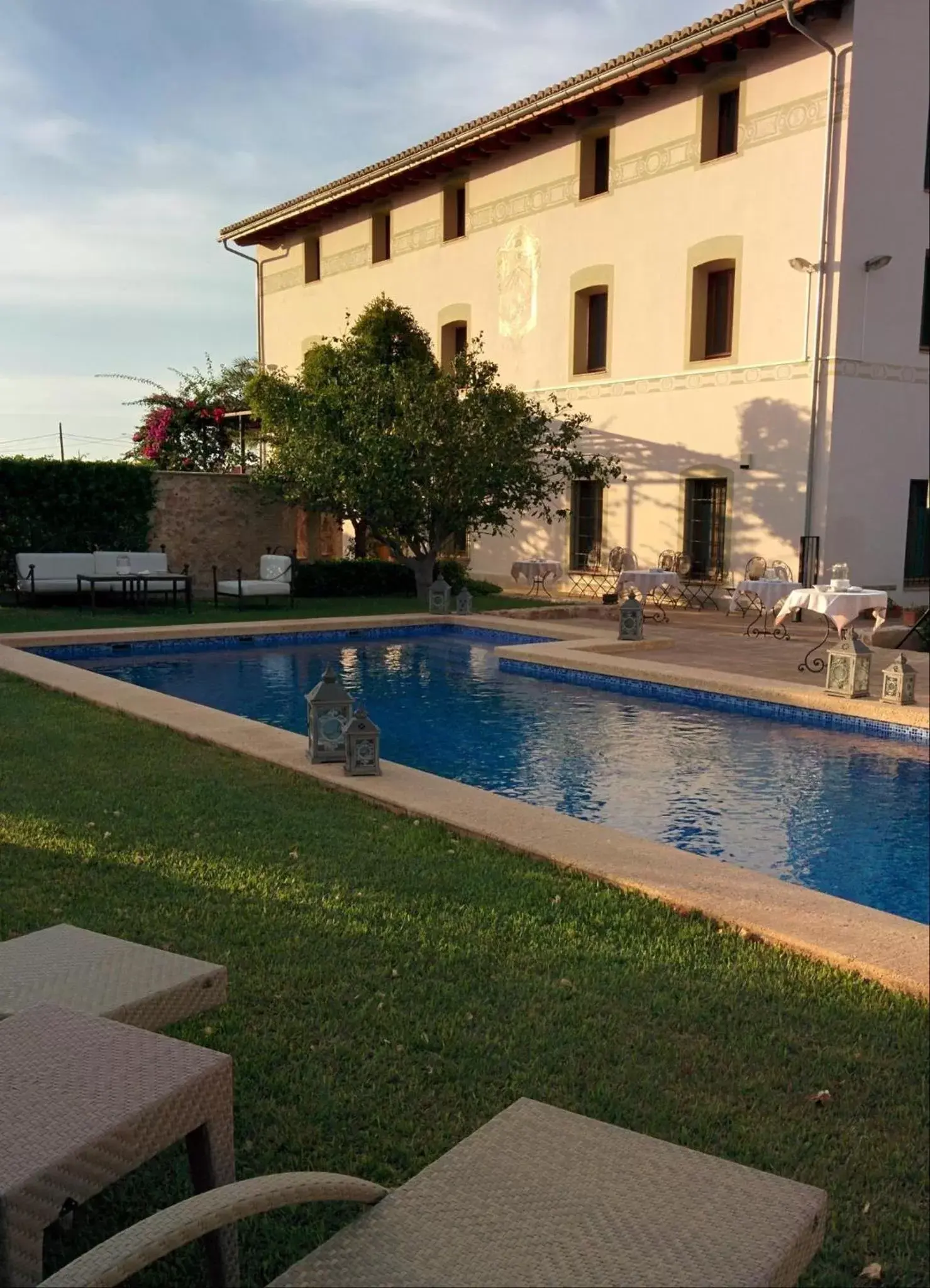 Swimming pool, Property Building in La Mozaira