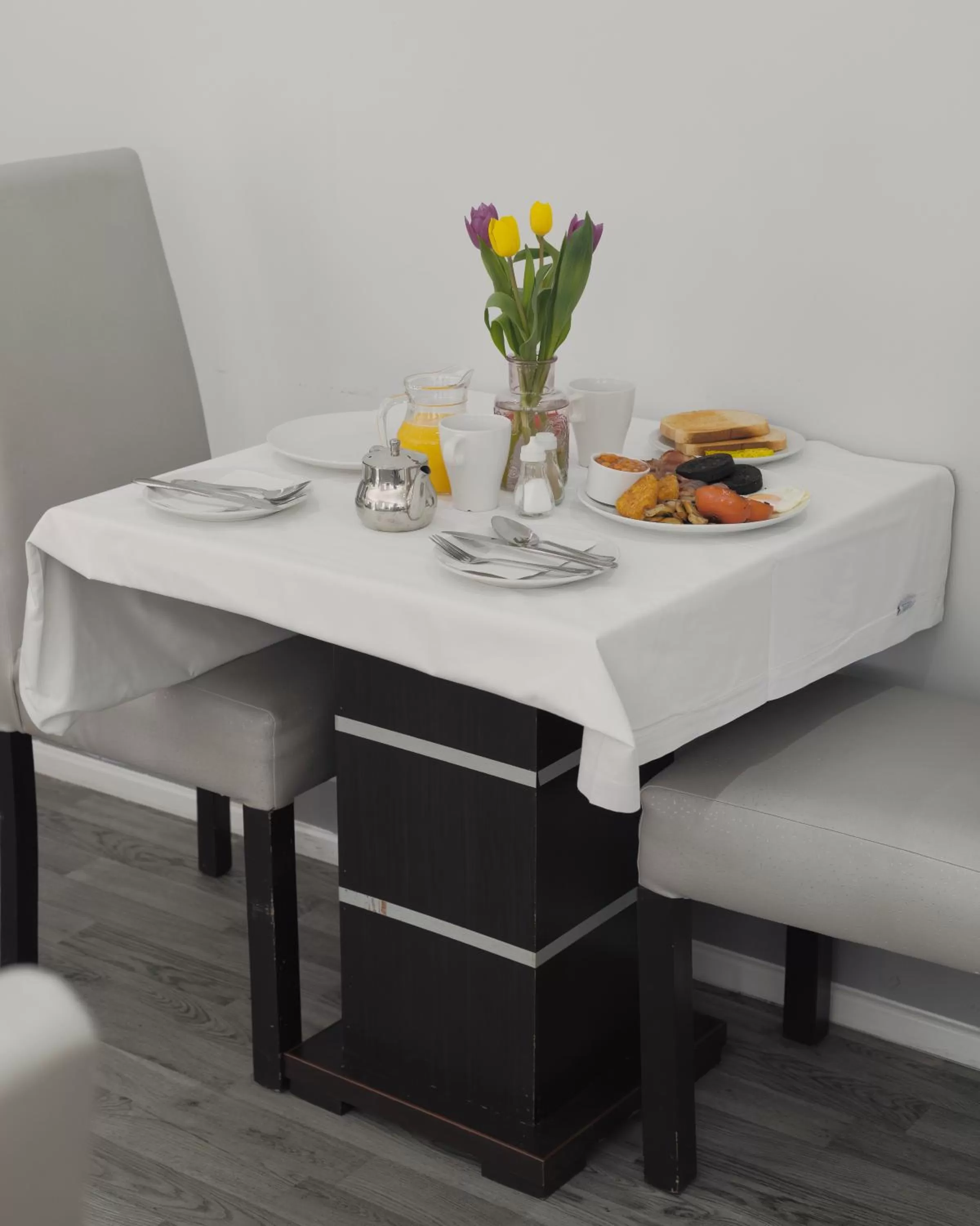 Food and drinks in Best Western Ebbw Vale