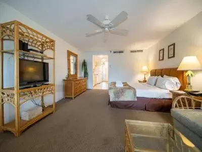 Bed in Kaanapali Maui at the Eldorado by OUTRIGGER Bed in Kaanapali Maui at the Eldorado by OUTRIGGER