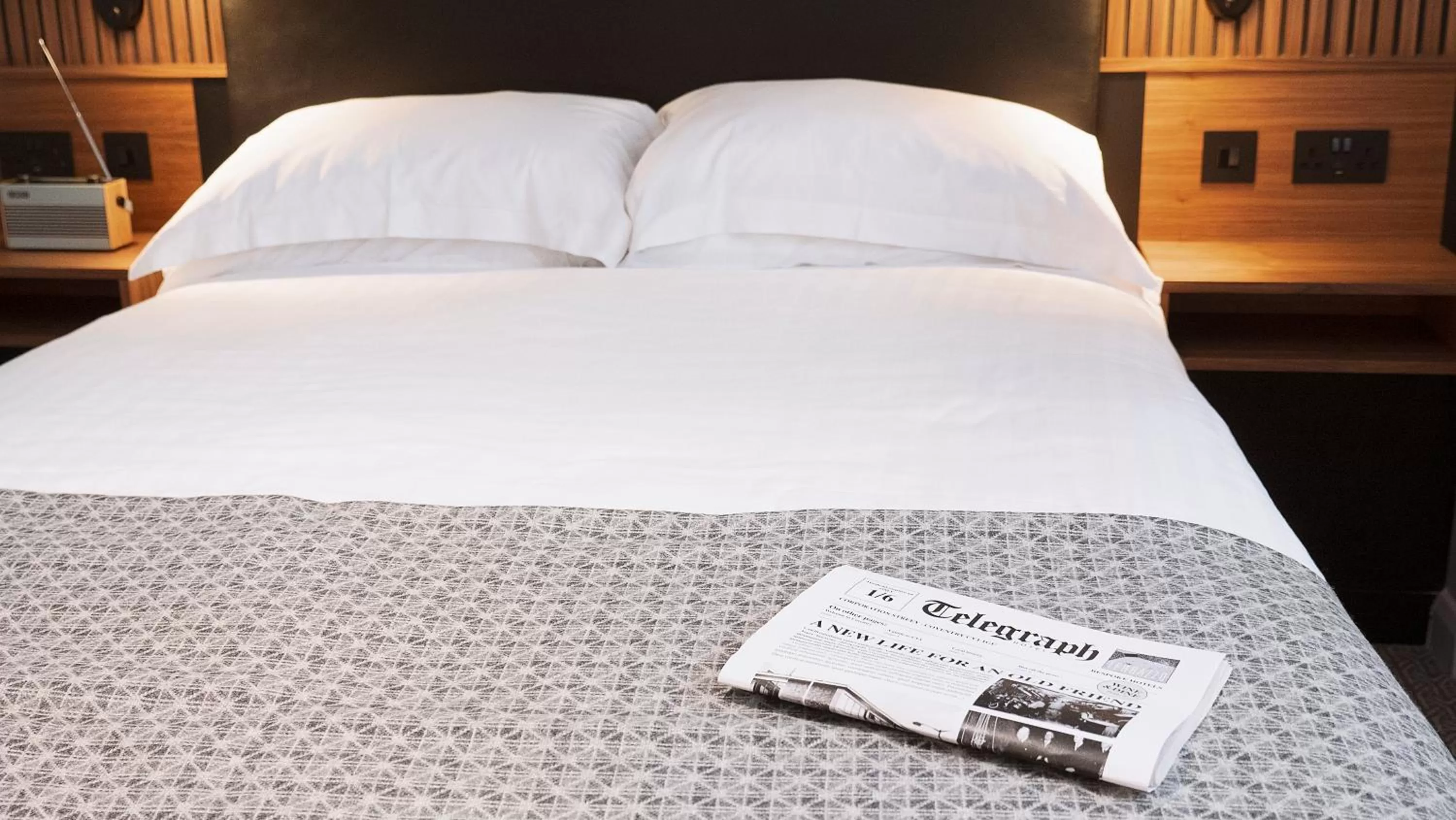 Bed in Telegraph Hotel - Coventry