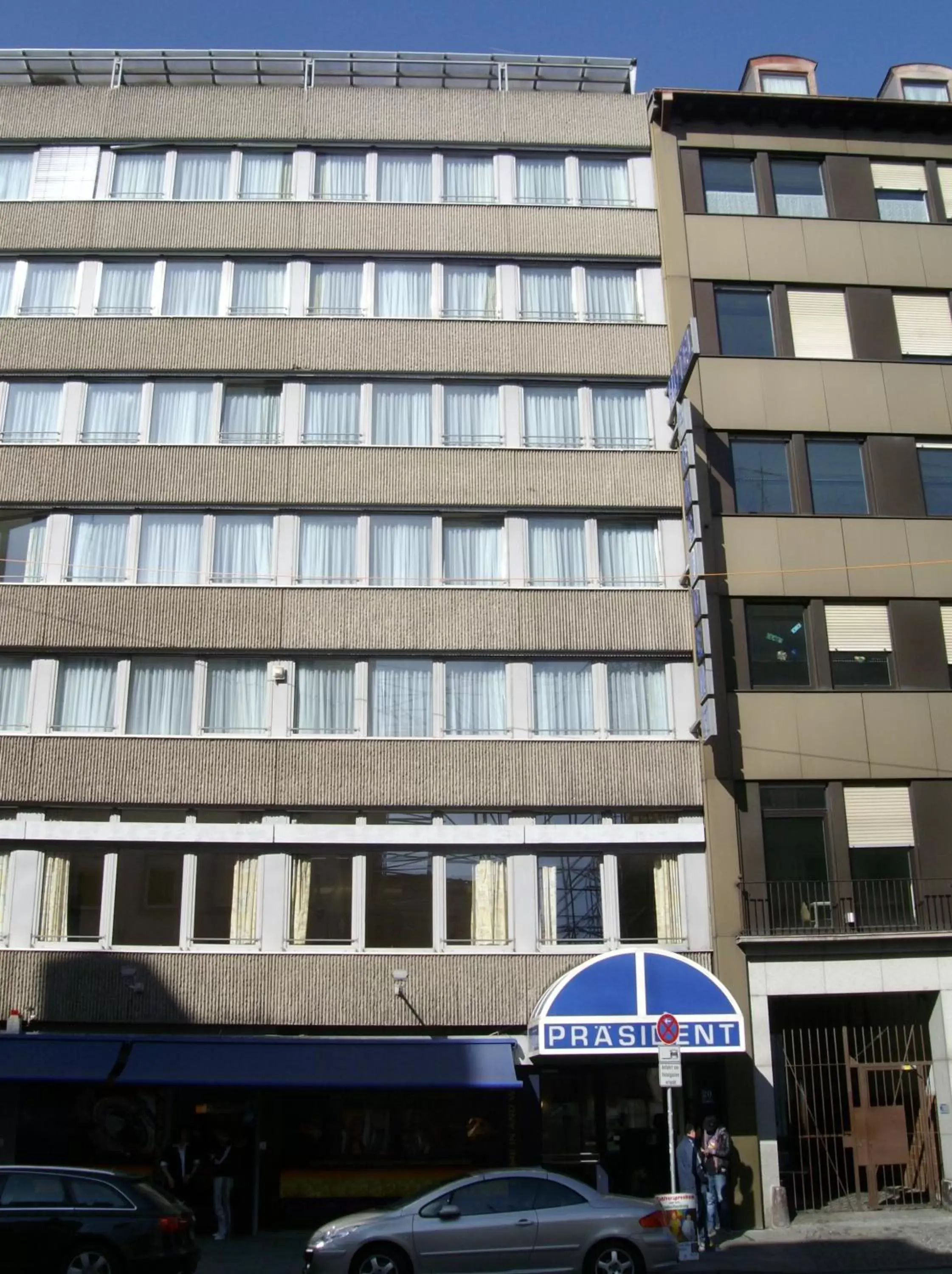 Facade/entrance, Property Building in Superior Hotel Präsident