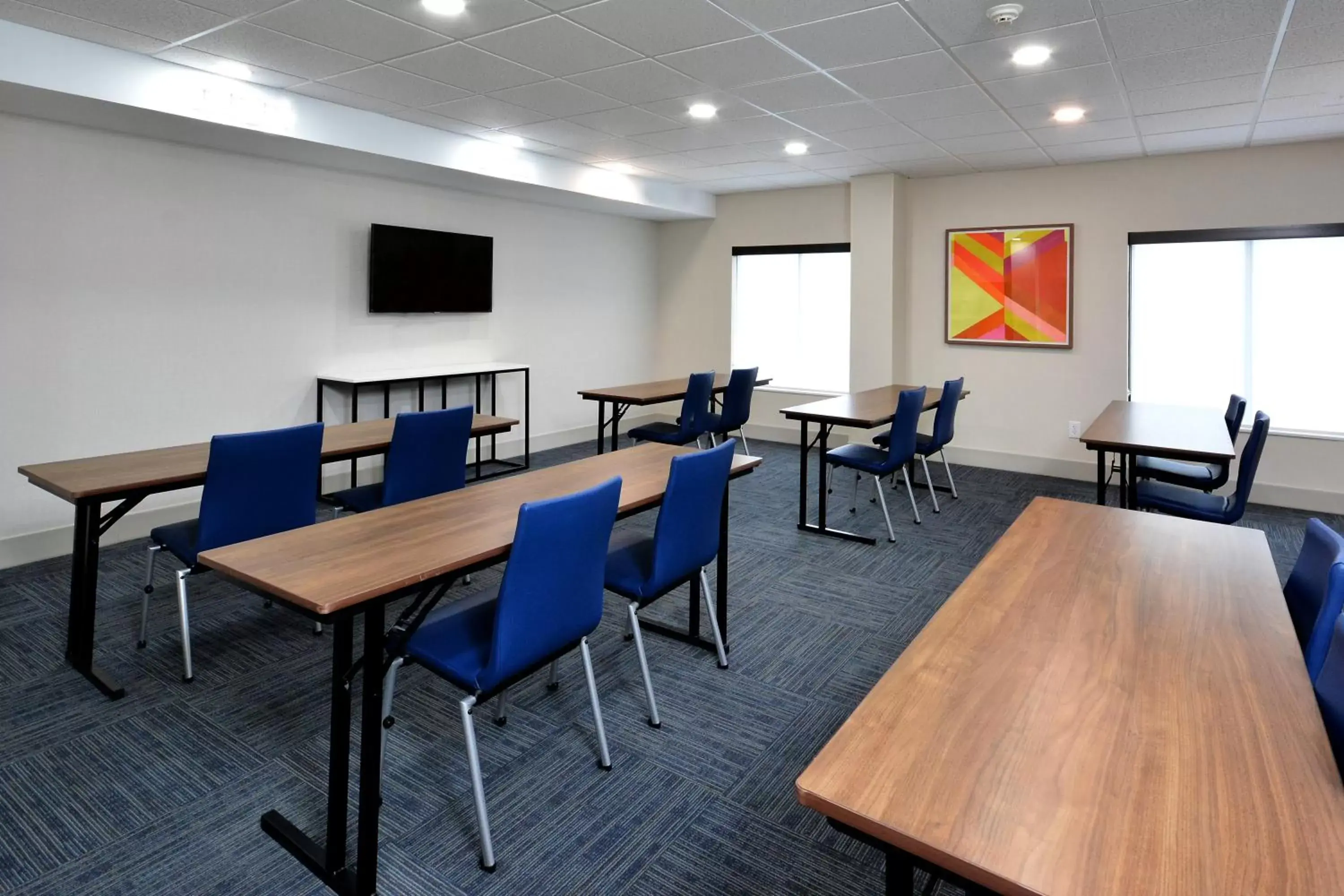 Meeting/conference room in Holiday Inn Express Richmond I-64 Short Pump Area, an IHG Hotel