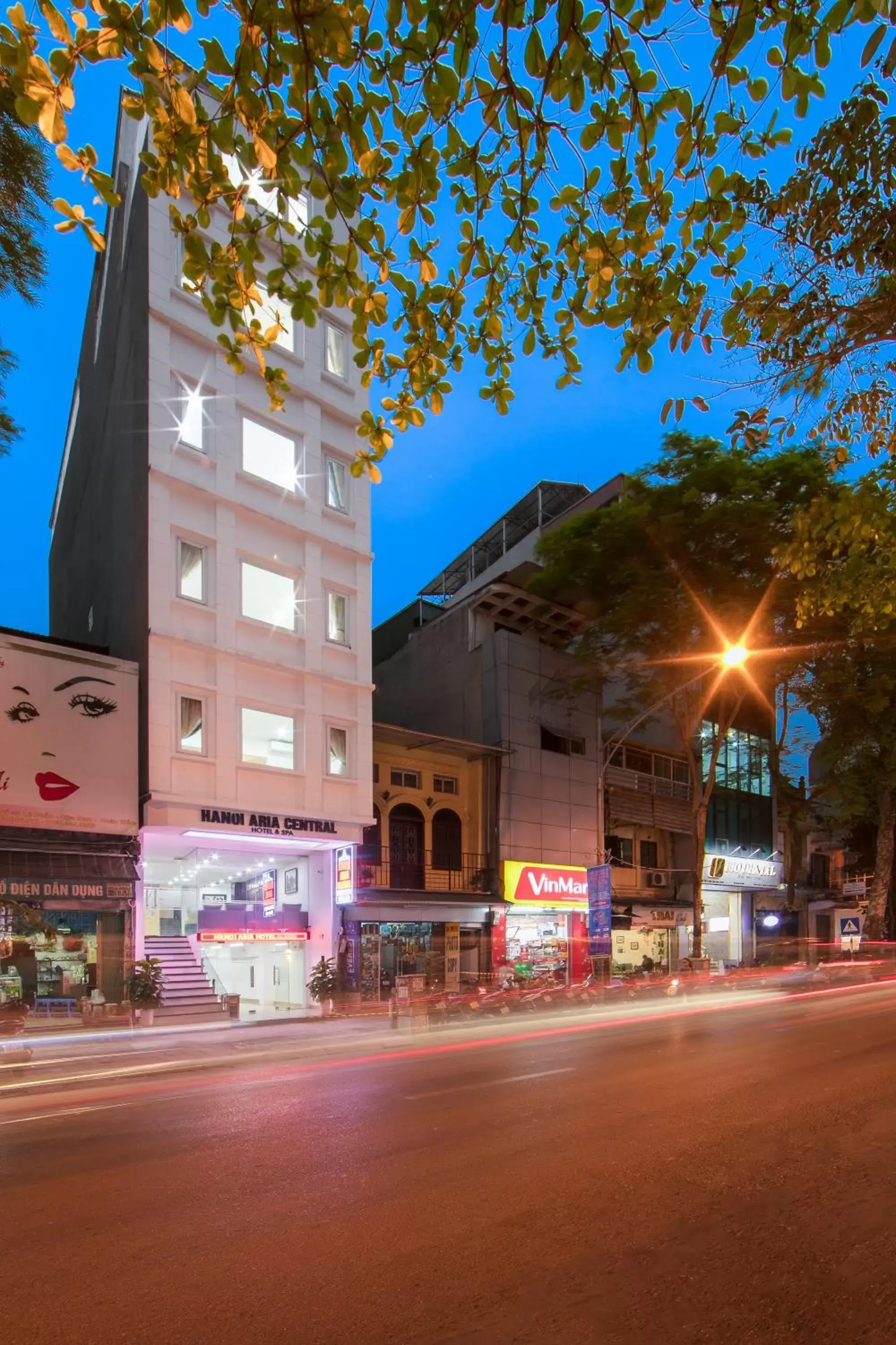 Property building in Hanoi Aria Central Hotel & Spa Property building in Hanoi Aria Central Hotel & Spa