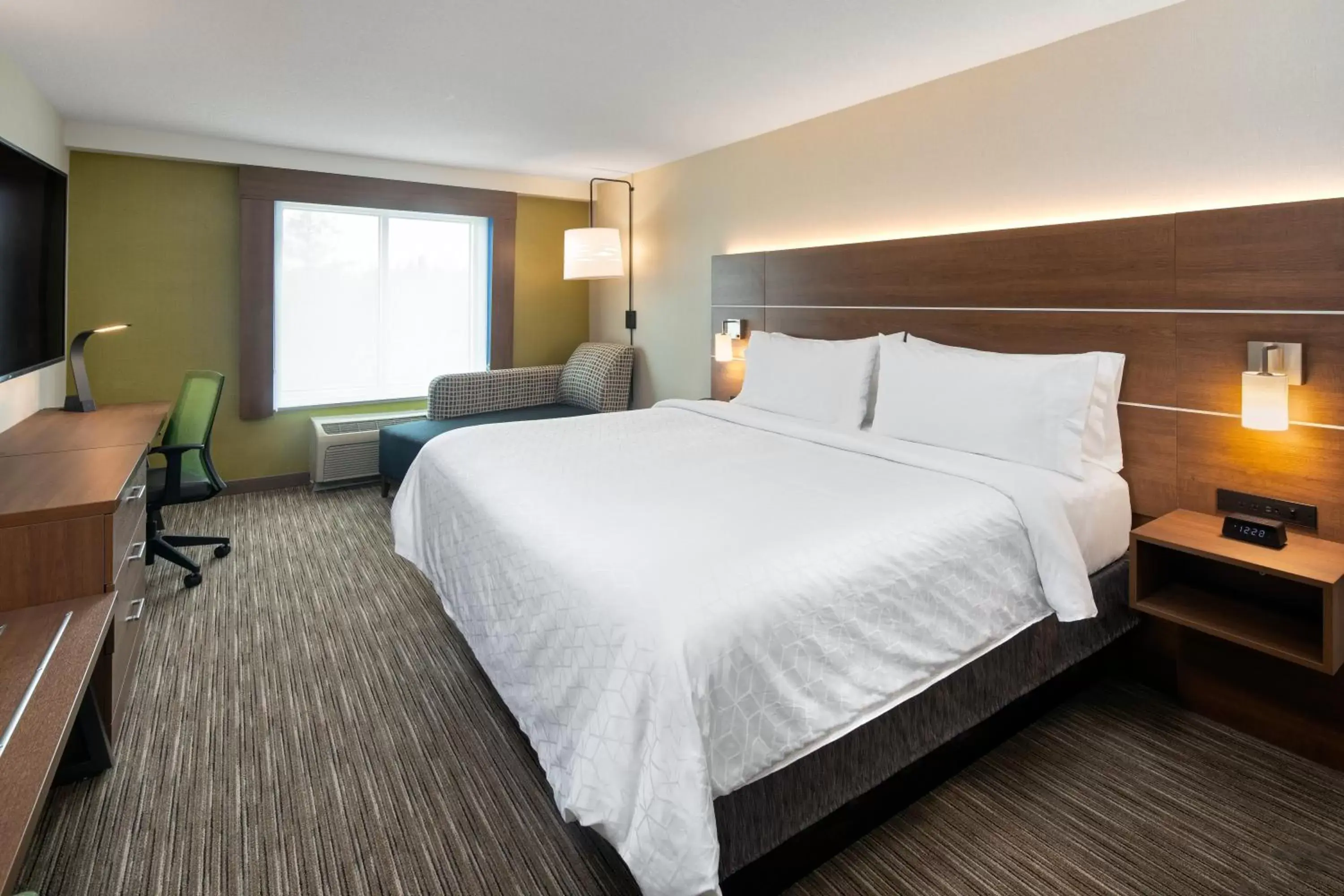 Photo of the whole room, Bed in Holiday Inn Express & Suites Halifax Airport, an IHG Hotel