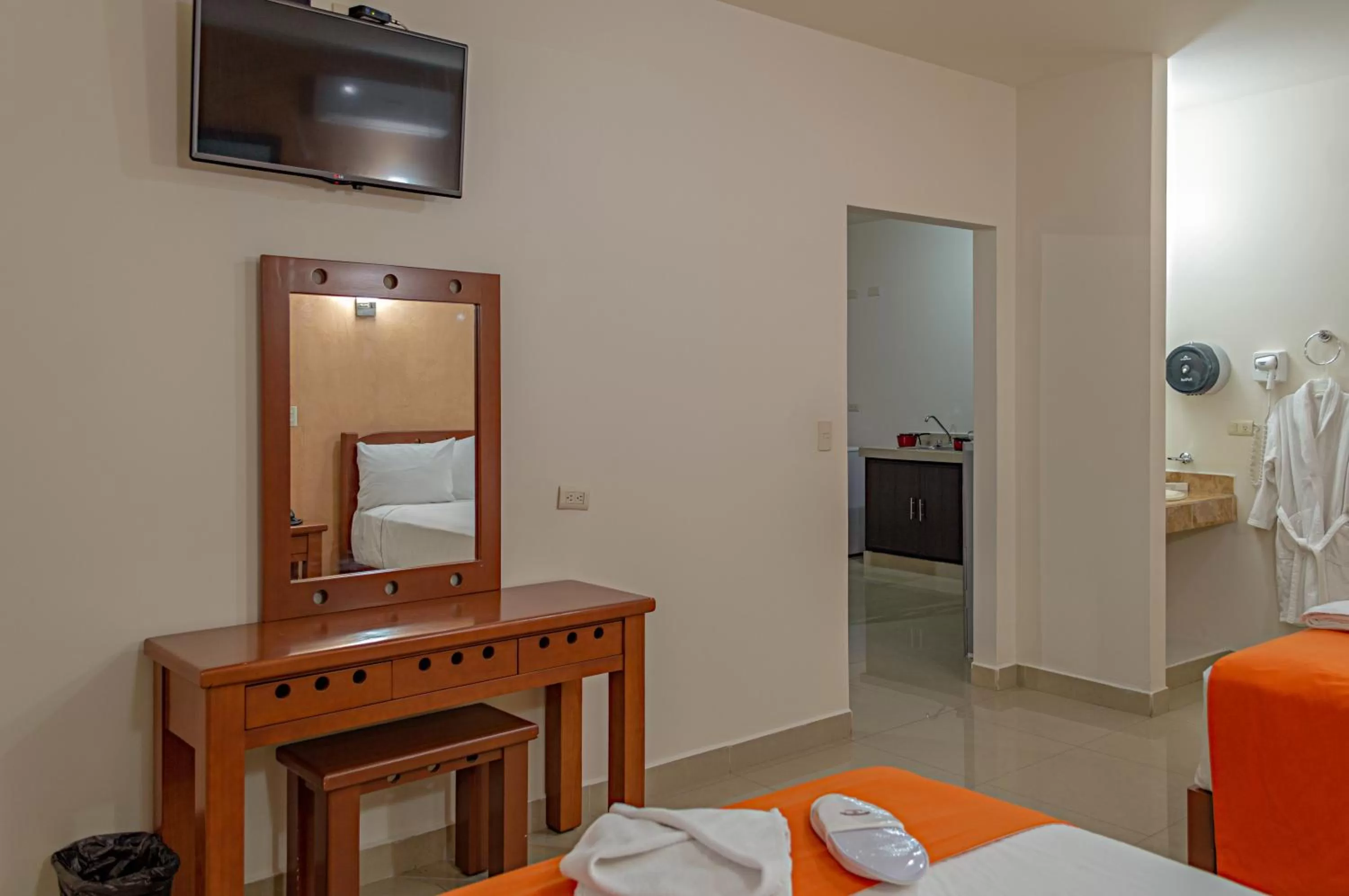 TV/Entertainment Center in Gran Hotel Residencial Galerias