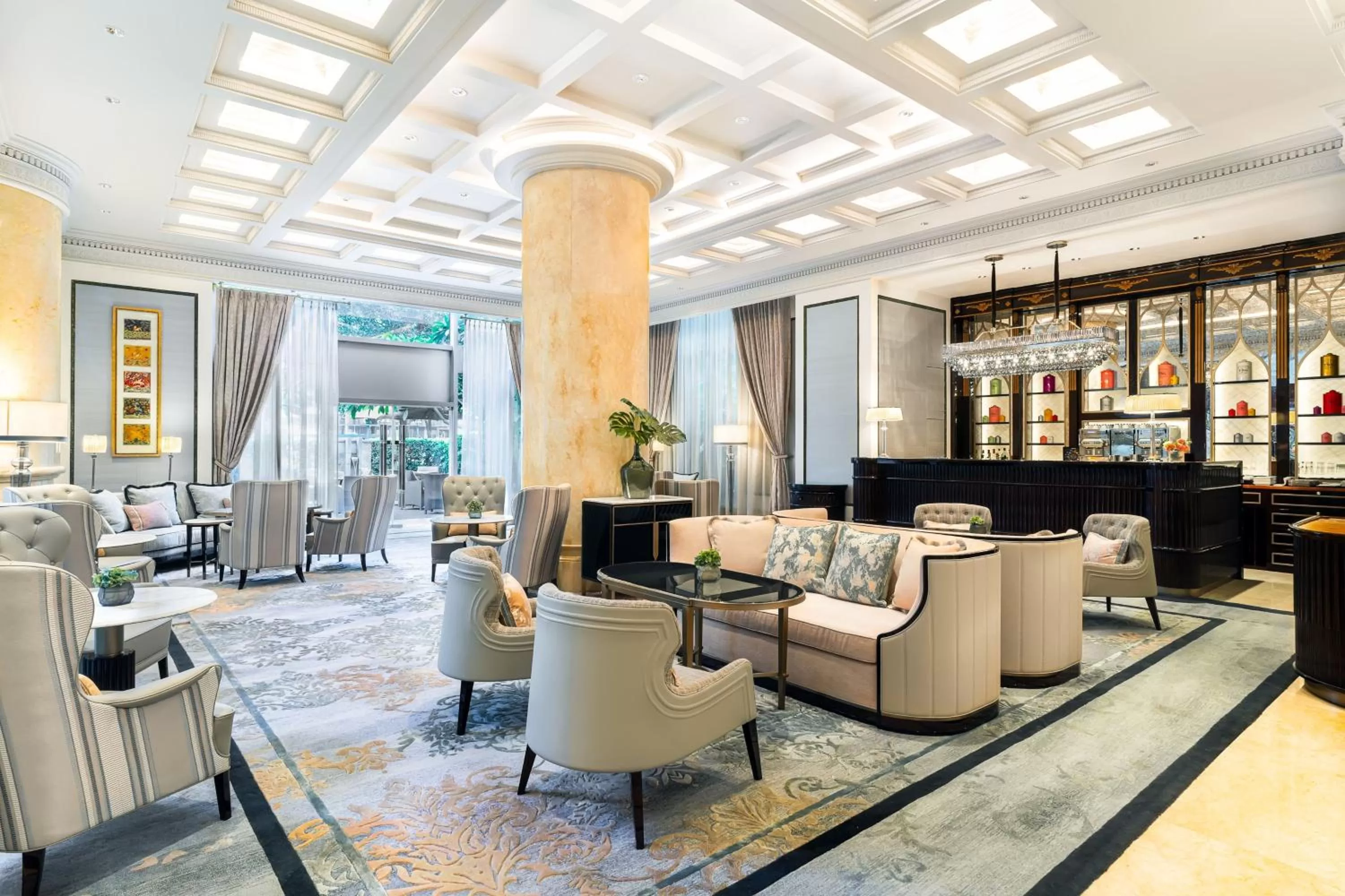Lounge or bar in The Ritz-Carlton, Guangzhou