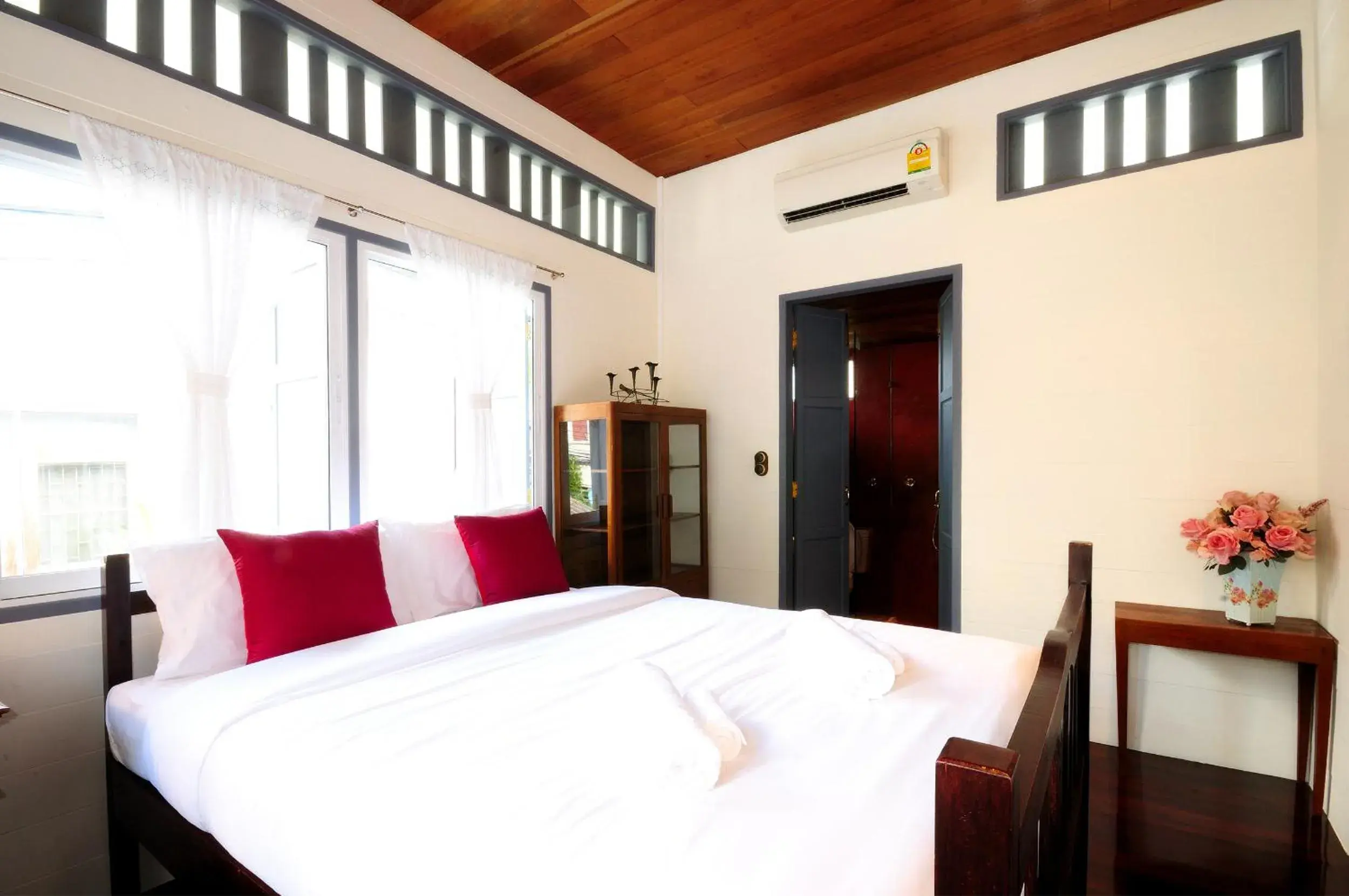 Other, Bed in Baan Noppawong