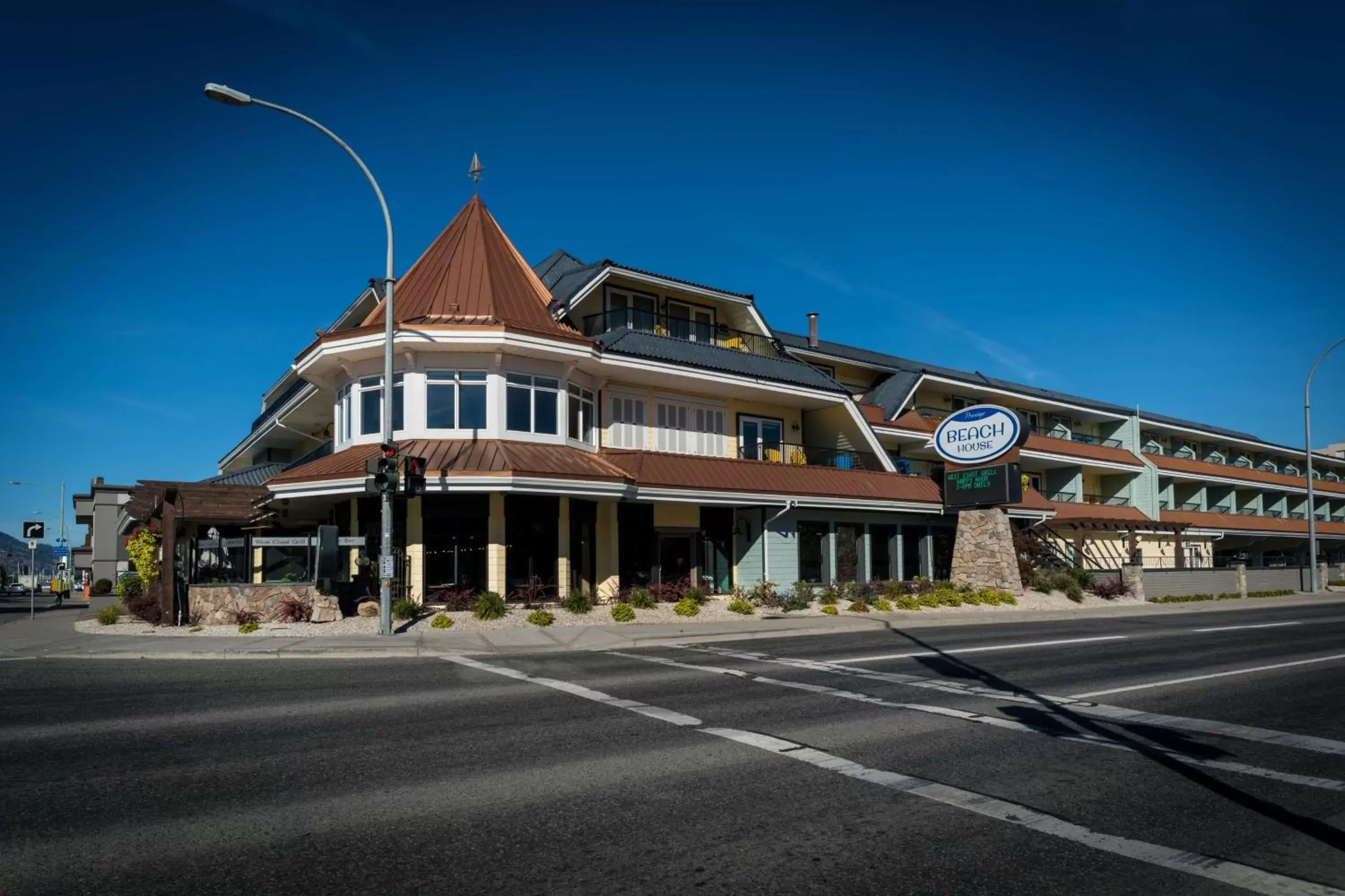 Property Building in Prestige Beach House, WorldHotels Crafted