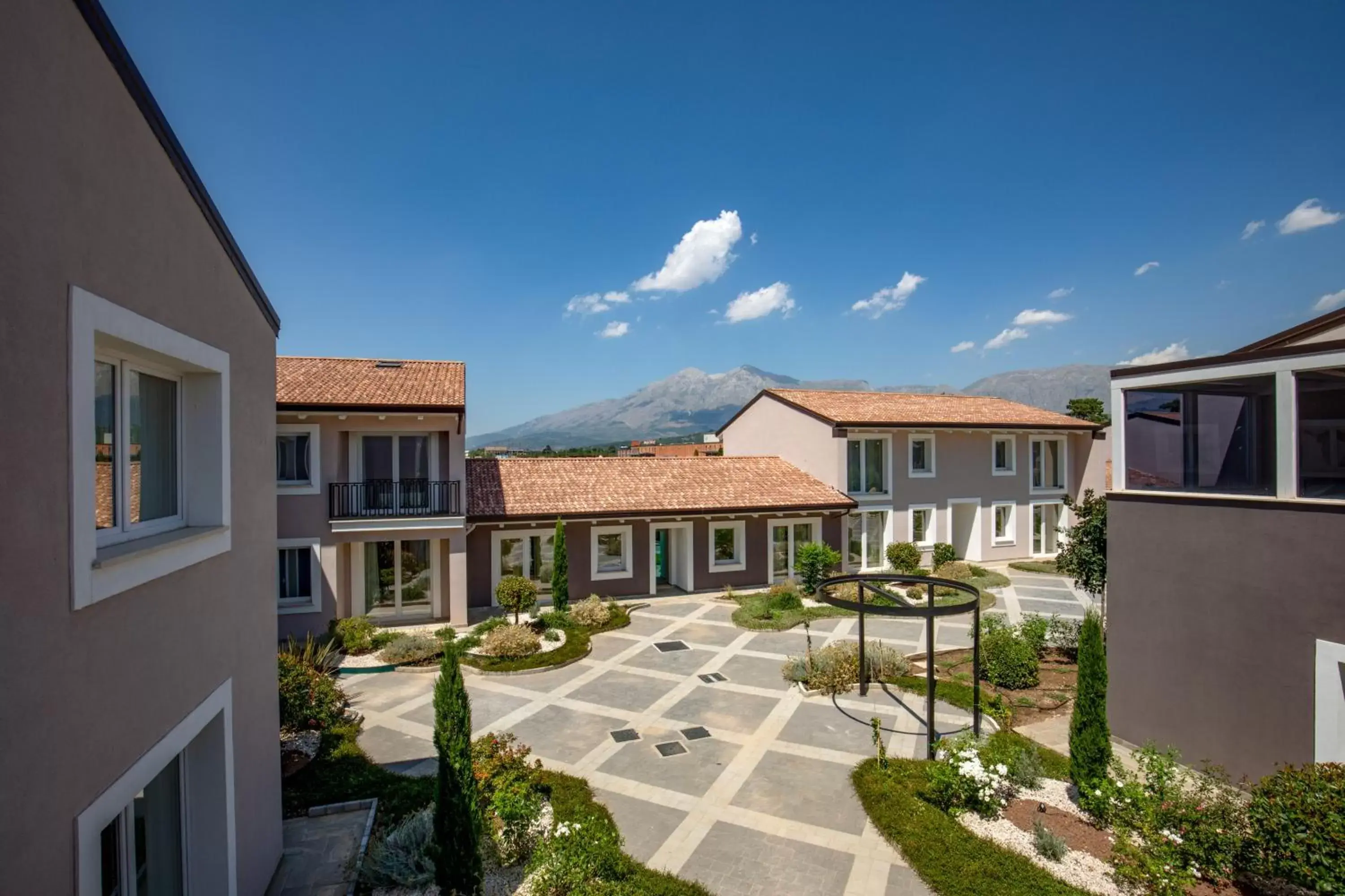 Inner courtyard view in Hotel Della Piana