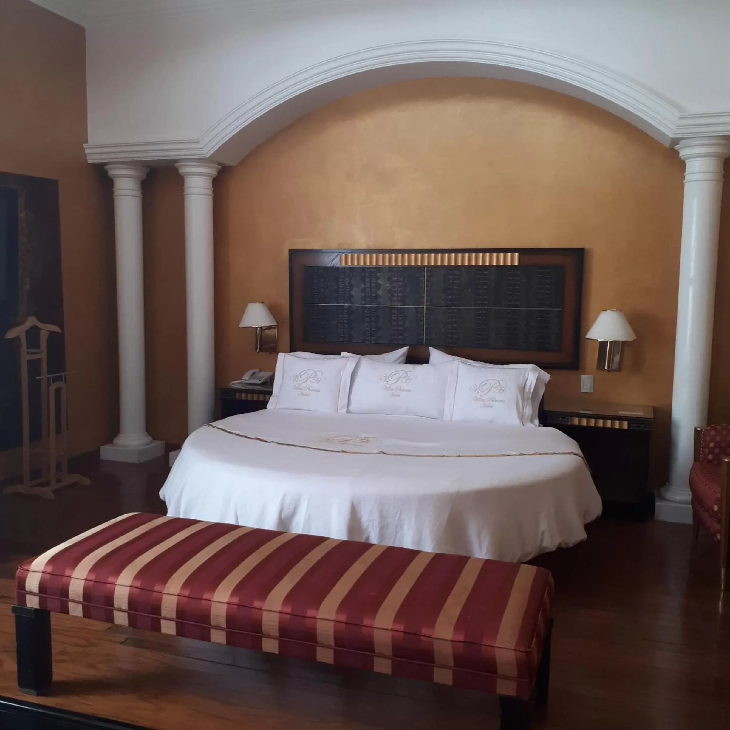 Bed in Villas Princess Hotel