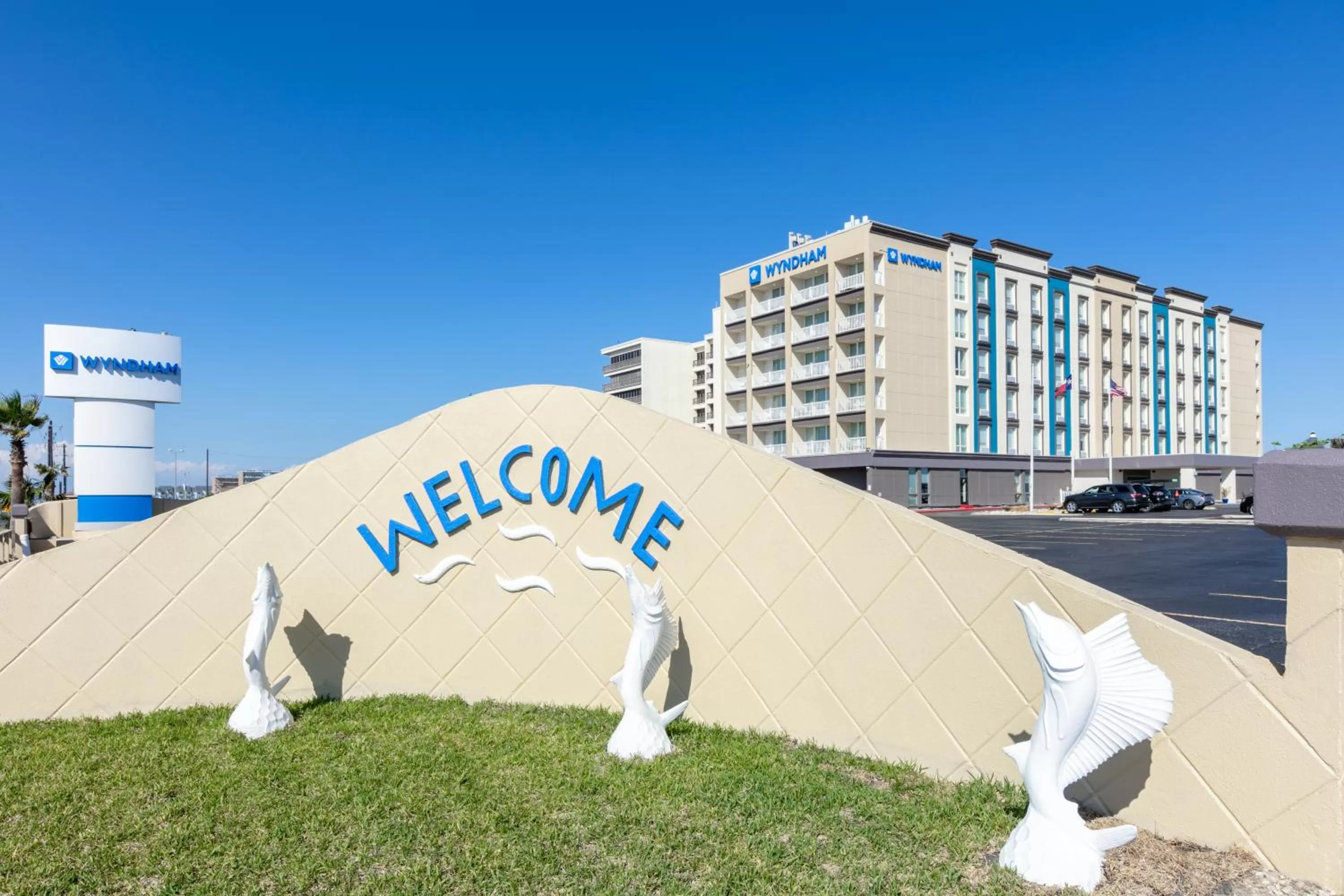 Property building in Wyndham Corpus Christi Resort North Padre Island