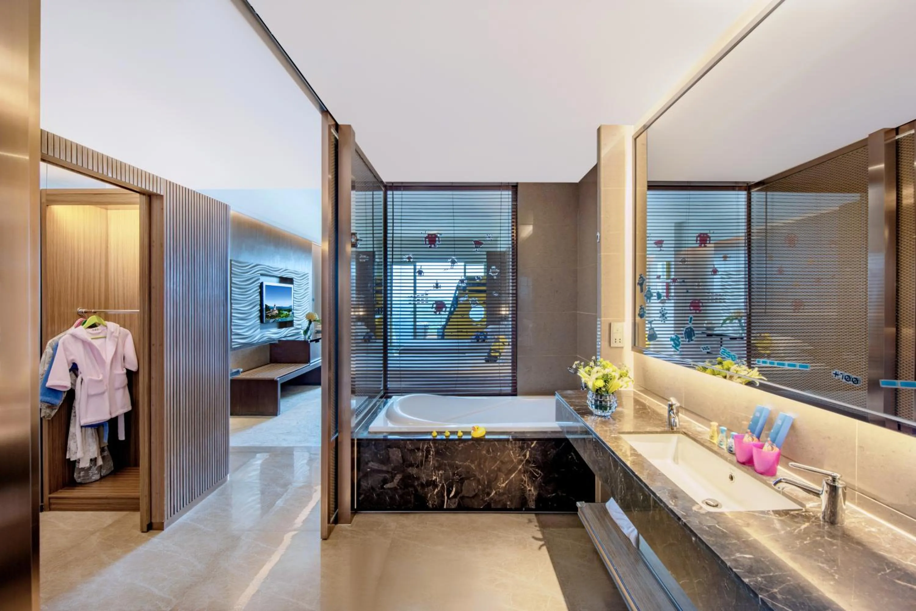 children in Mission Hills Hotel Resorts Dongguan