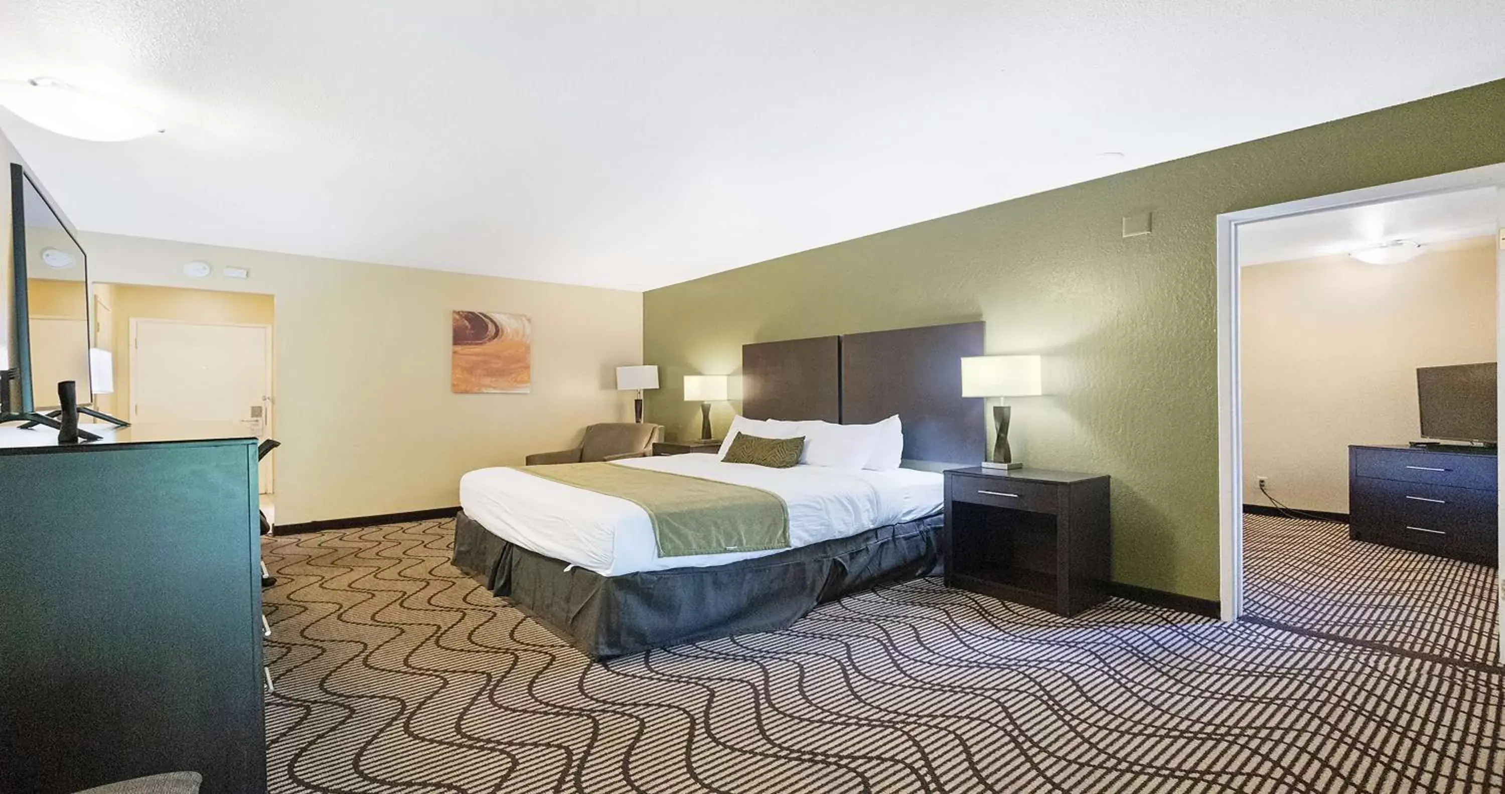 Photo of the whole room, Bed in Best Western Gold Country Inn