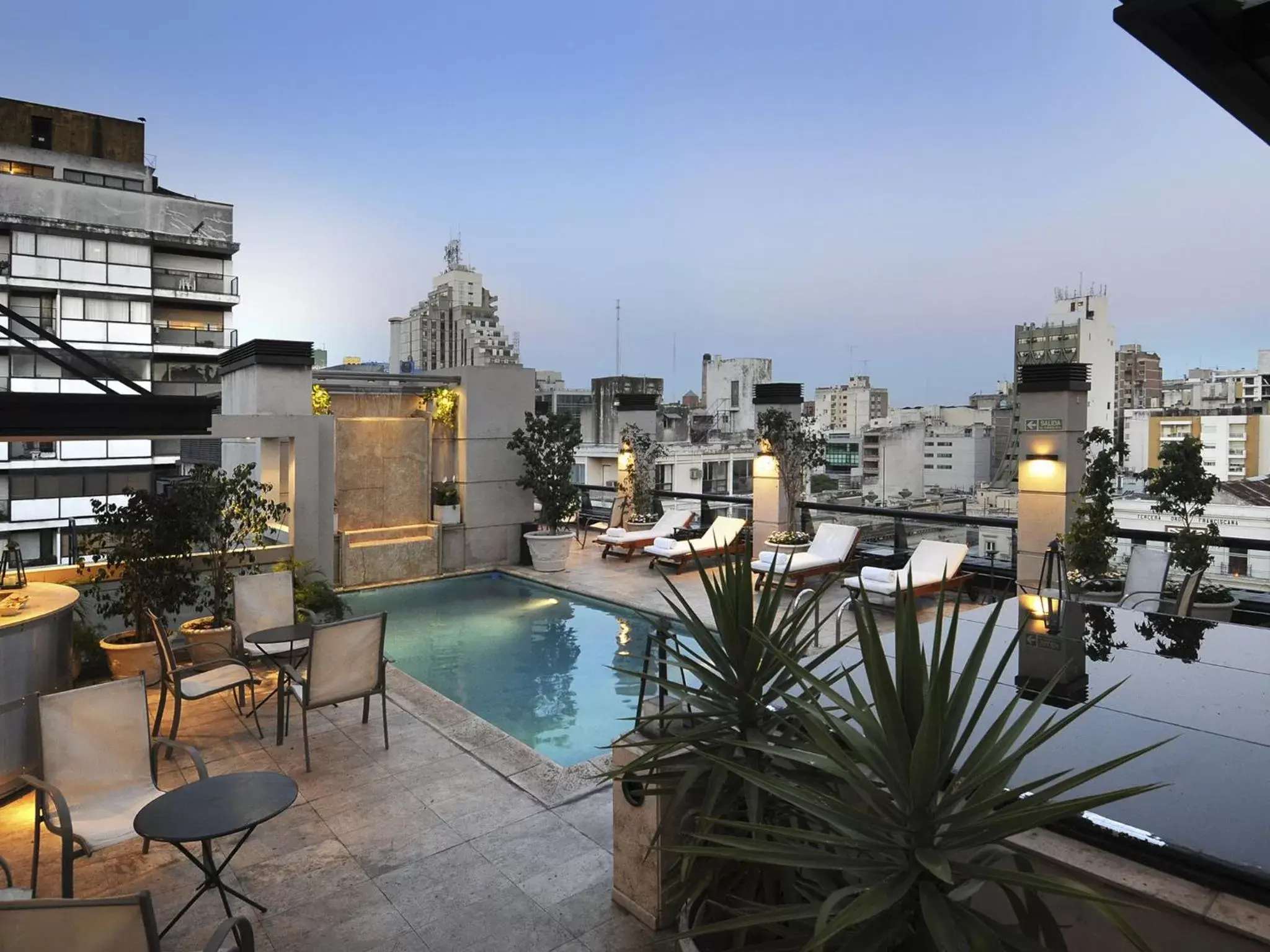 Solarium, Pool View in Windsor Hotel & Tower Argentina