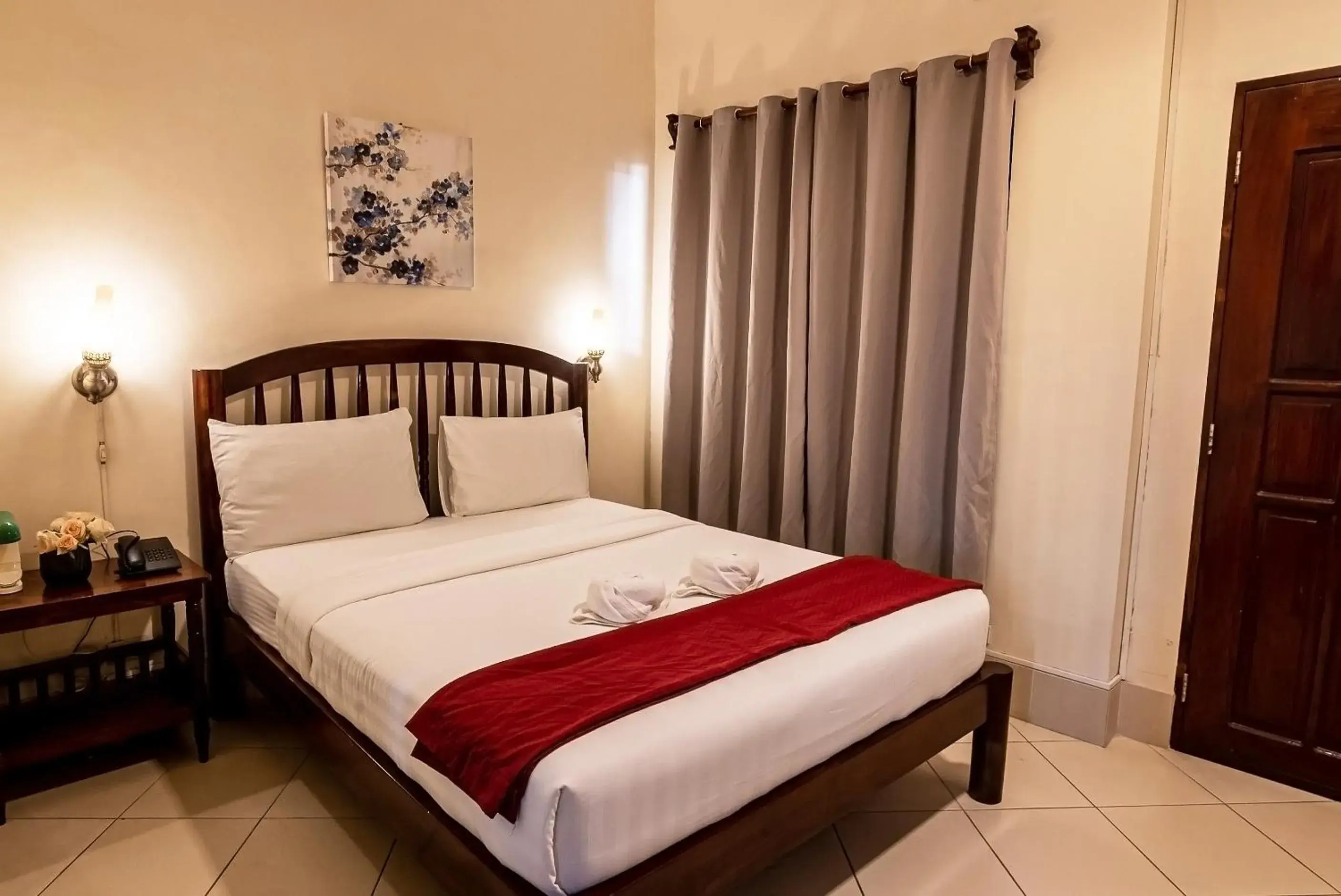 Bed in Kiwi Hotel