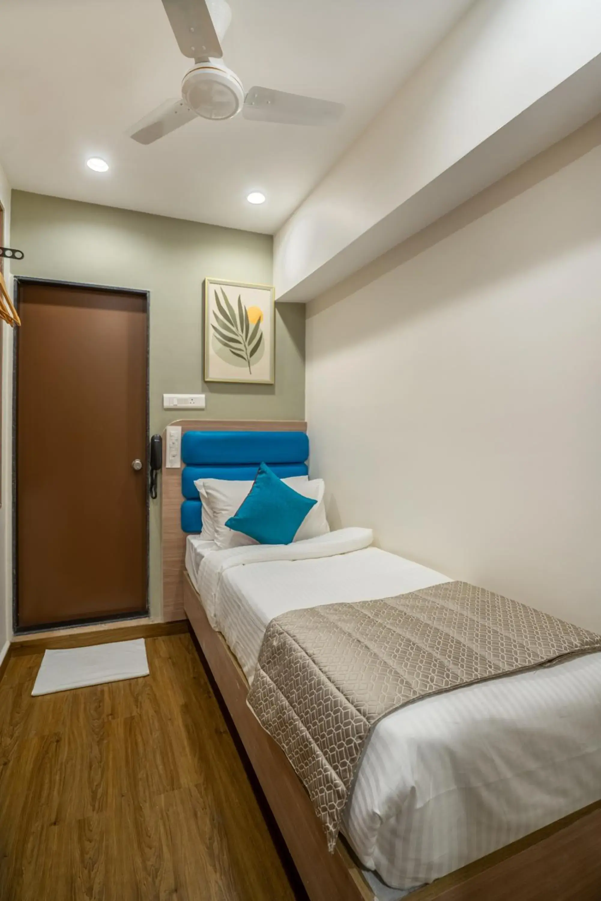 Bedroom, Bed in Viera Elite - Jubilee Hills